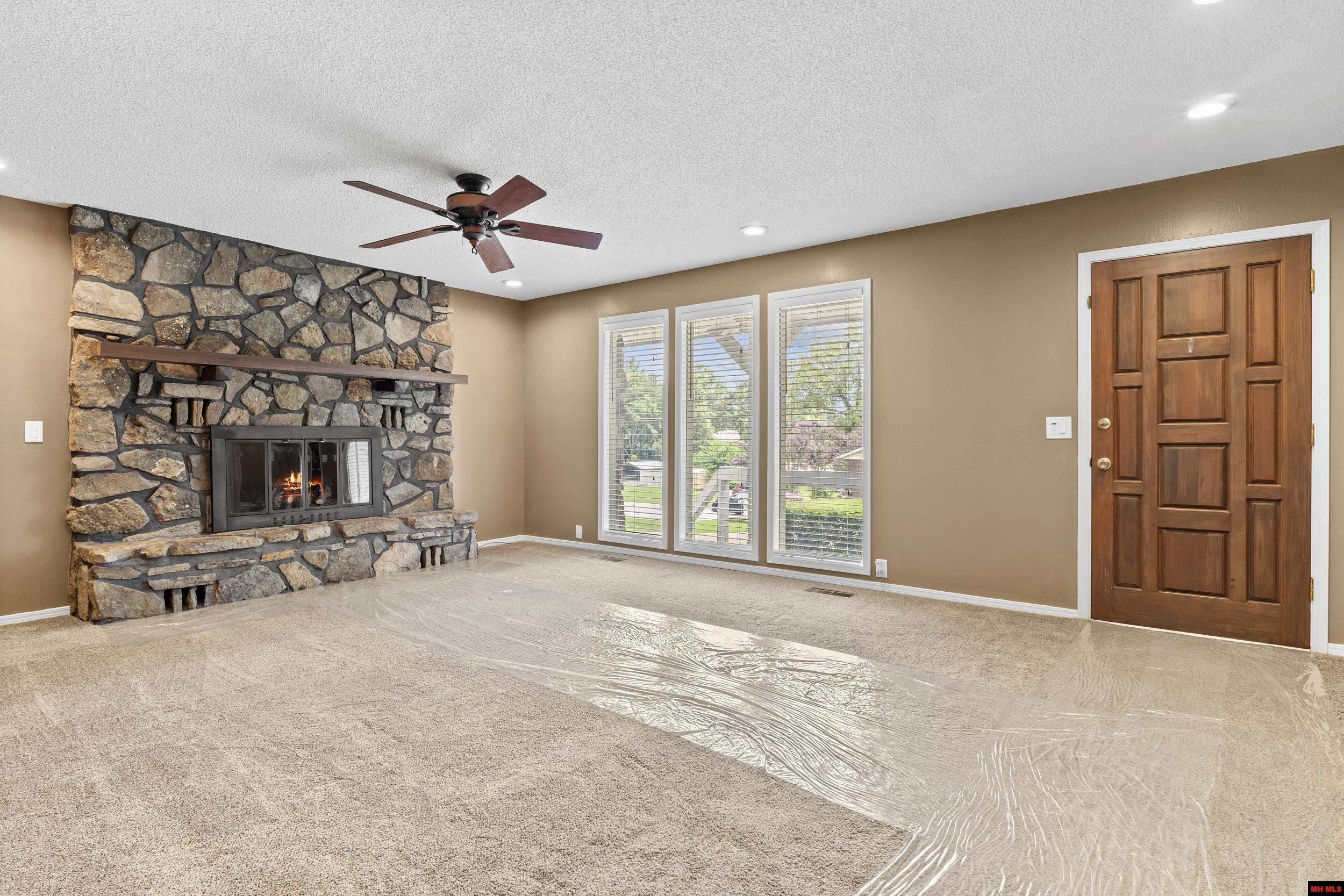 1001 HEATHERDOWN TRAIL Mountain Home, AR 72653