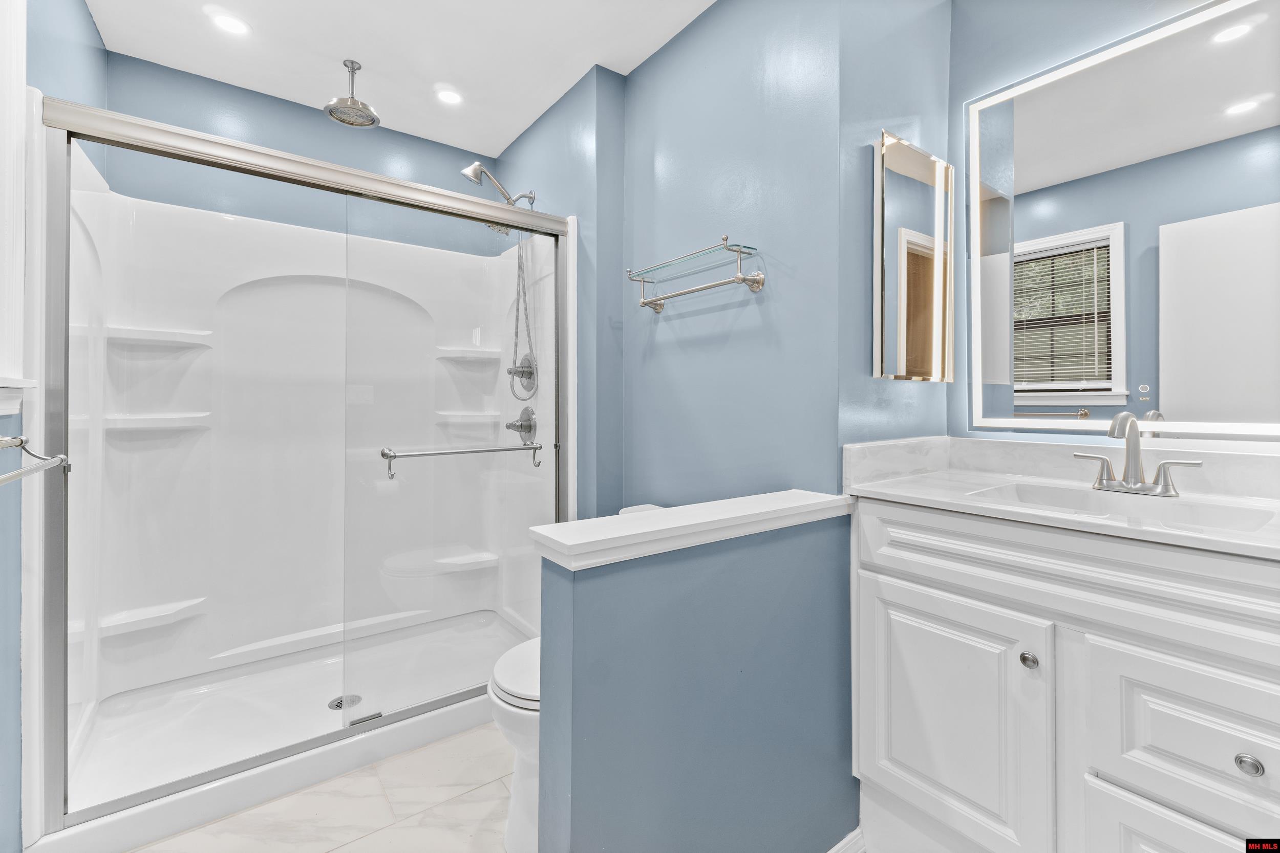 1001 HEATHERDOWN TRAIL Mountain Home, AR 72653