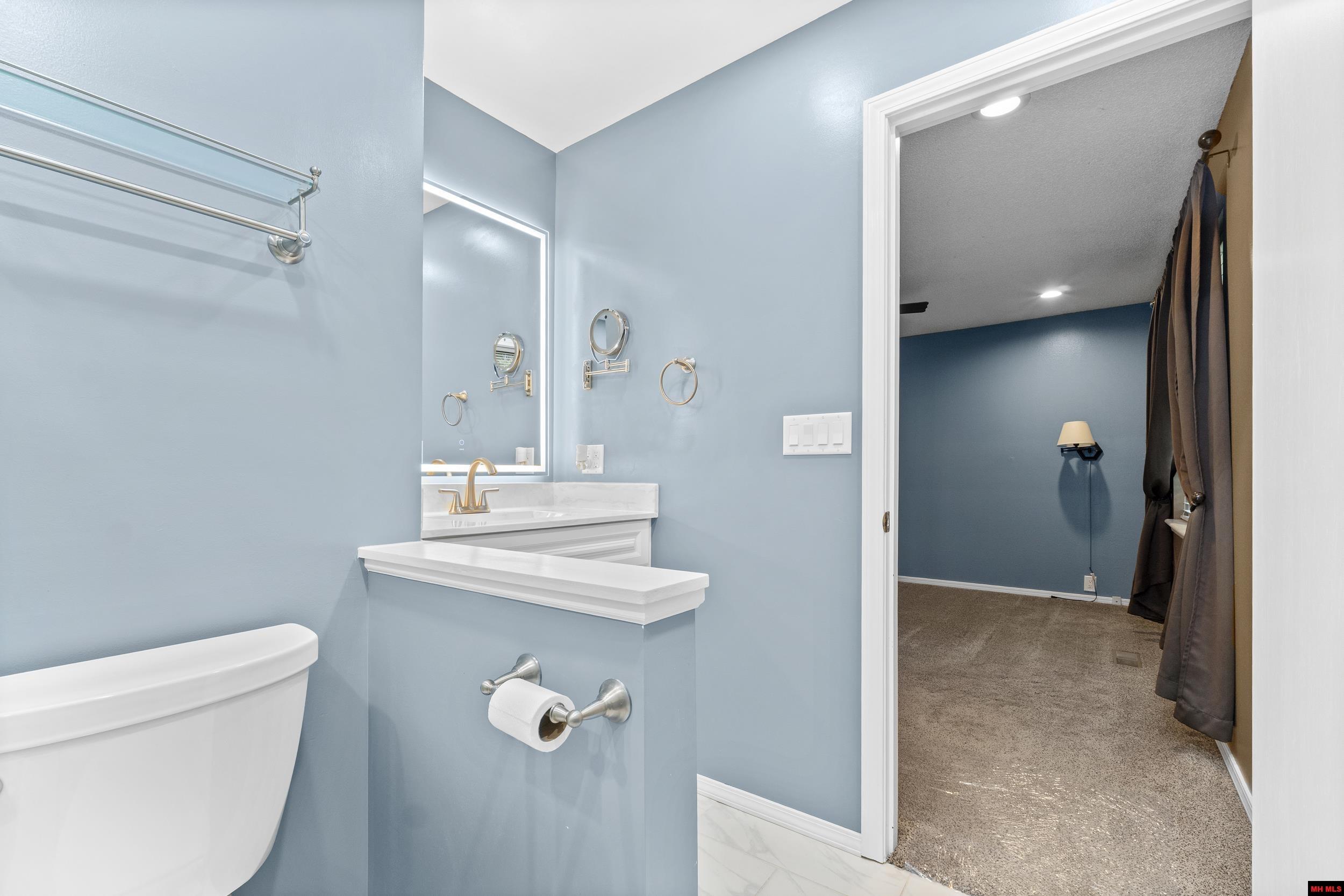 1001 HEATHERDOWN TRAIL Mountain Home, AR 72653