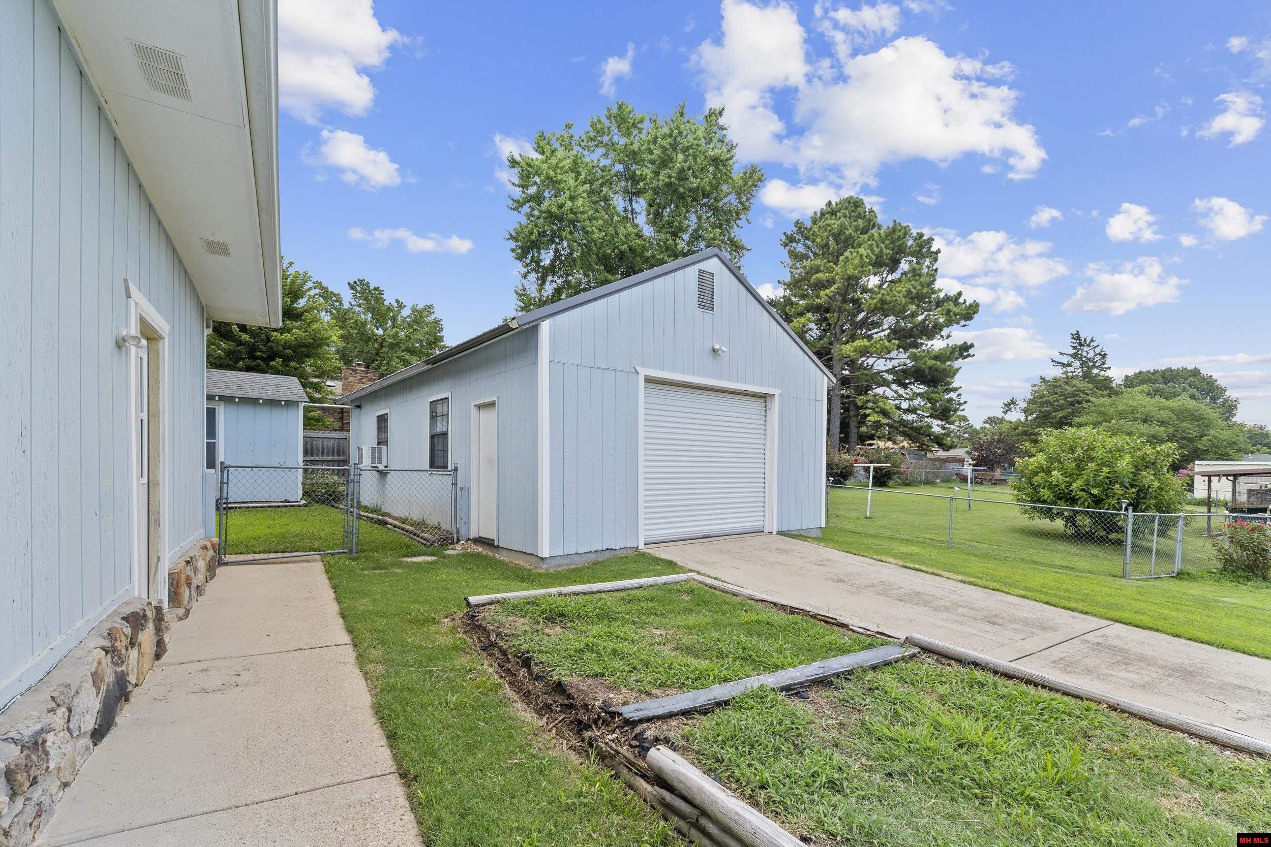 1001 HEATHERDOWN TRAIL Mountain Home, AR 72653