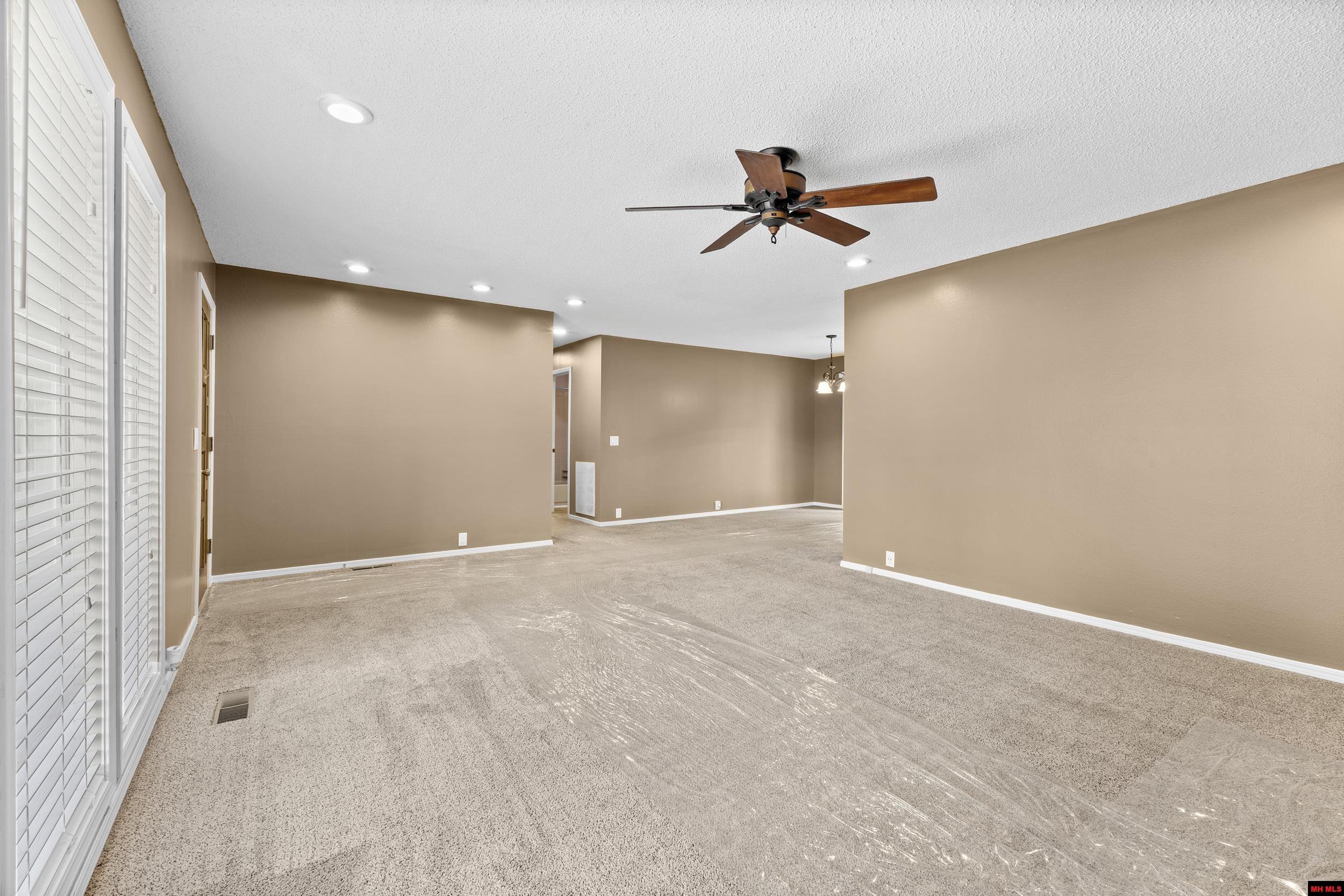 1001 HEATHERDOWN TRAIL Mountain Home, AR 72653