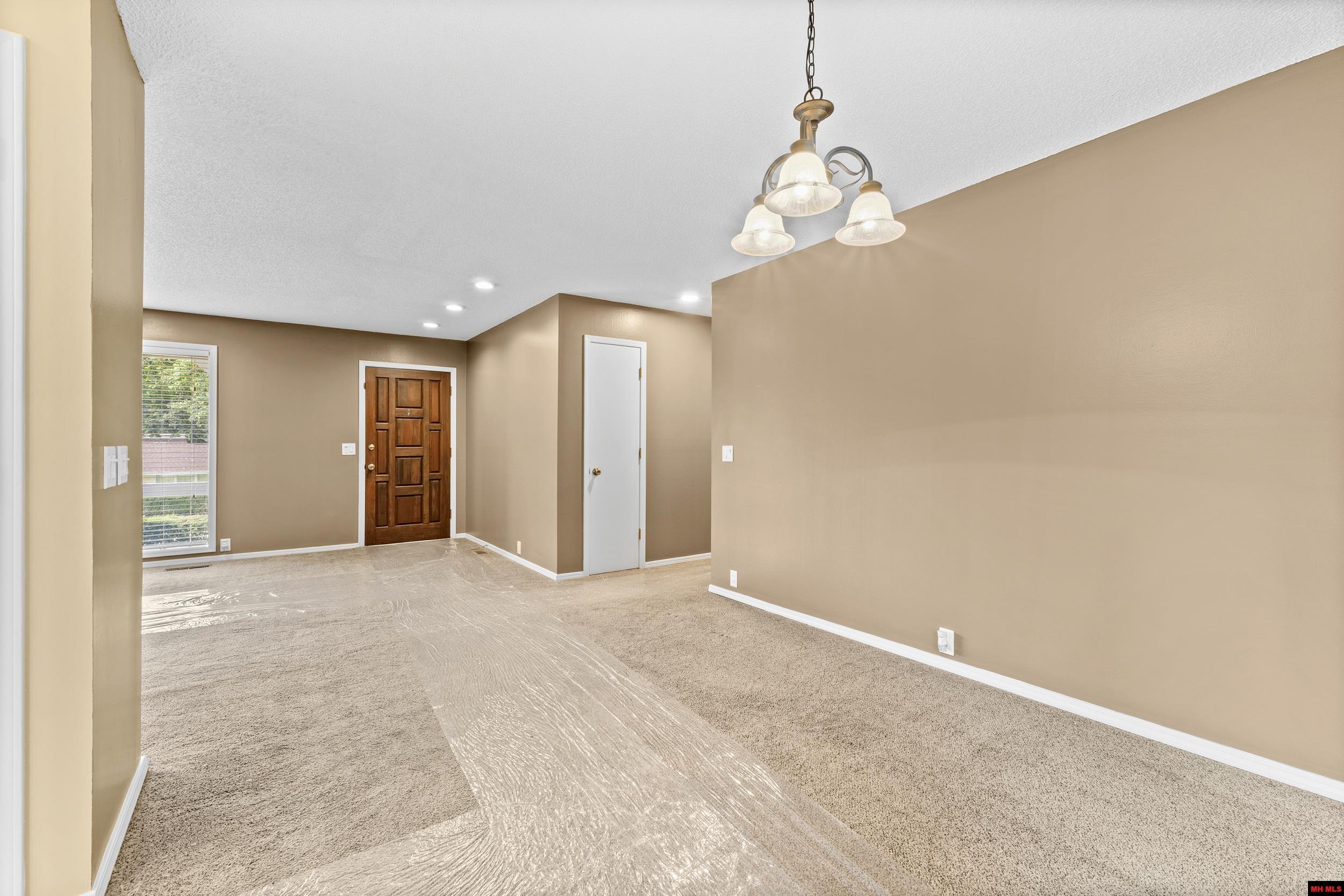 1001 HEATHERDOWN TRAIL Mountain Home, AR 72653