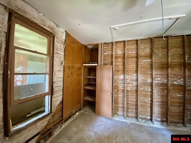 408 N ESTES AVENUE Yellville, AR 72687