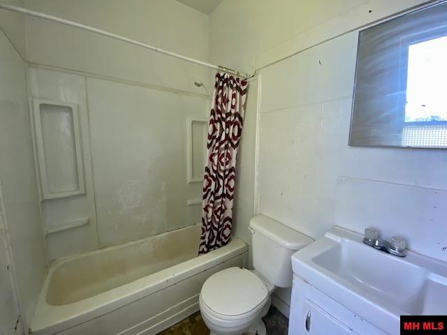 408 N ESTES AVENUE Yellville, AR 72687