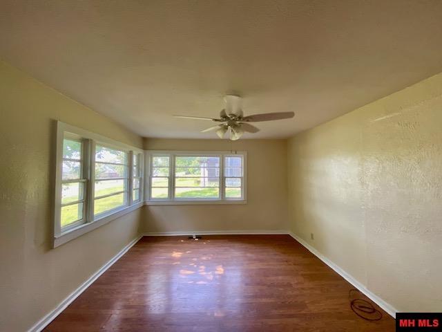 408 N ESTES AVENUE Yellville, AR 72687