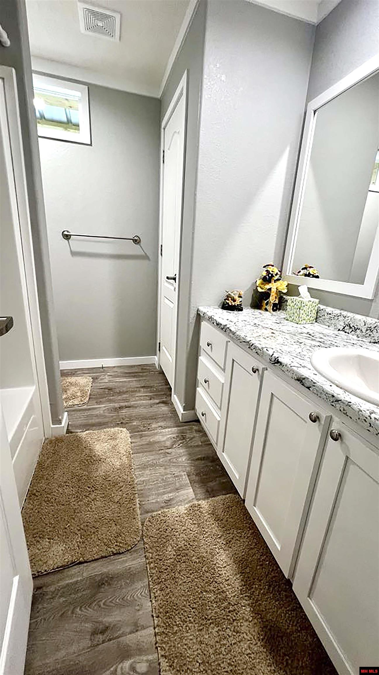 9154 HWY 62 WEST Yellville, AR 72687-9998