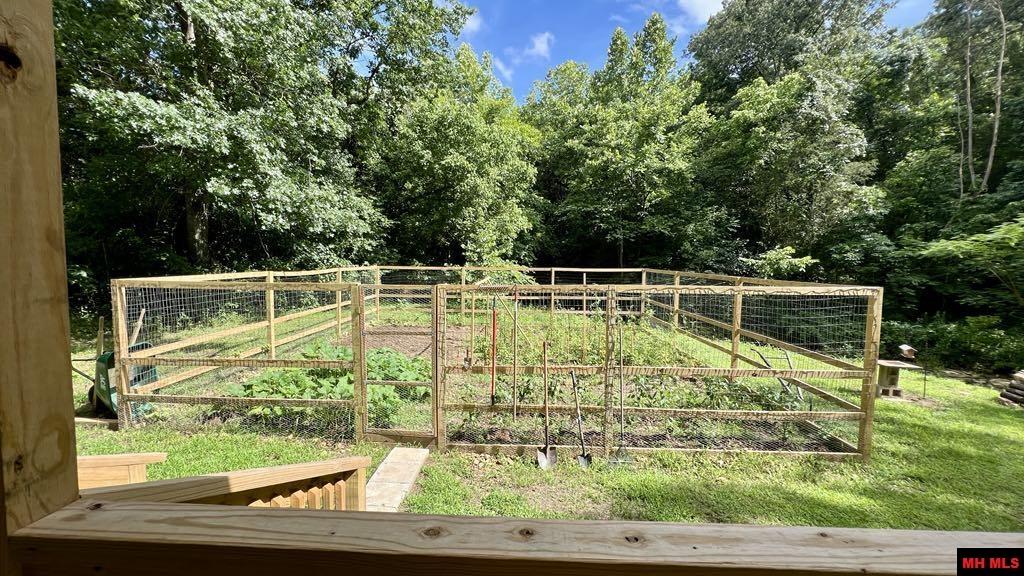 9154 HWY 62 WEST Yellville, AR 72687-9998