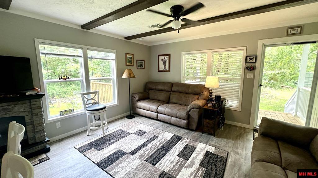 9154 HWY 62 WEST Yellville, AR 72687-9998