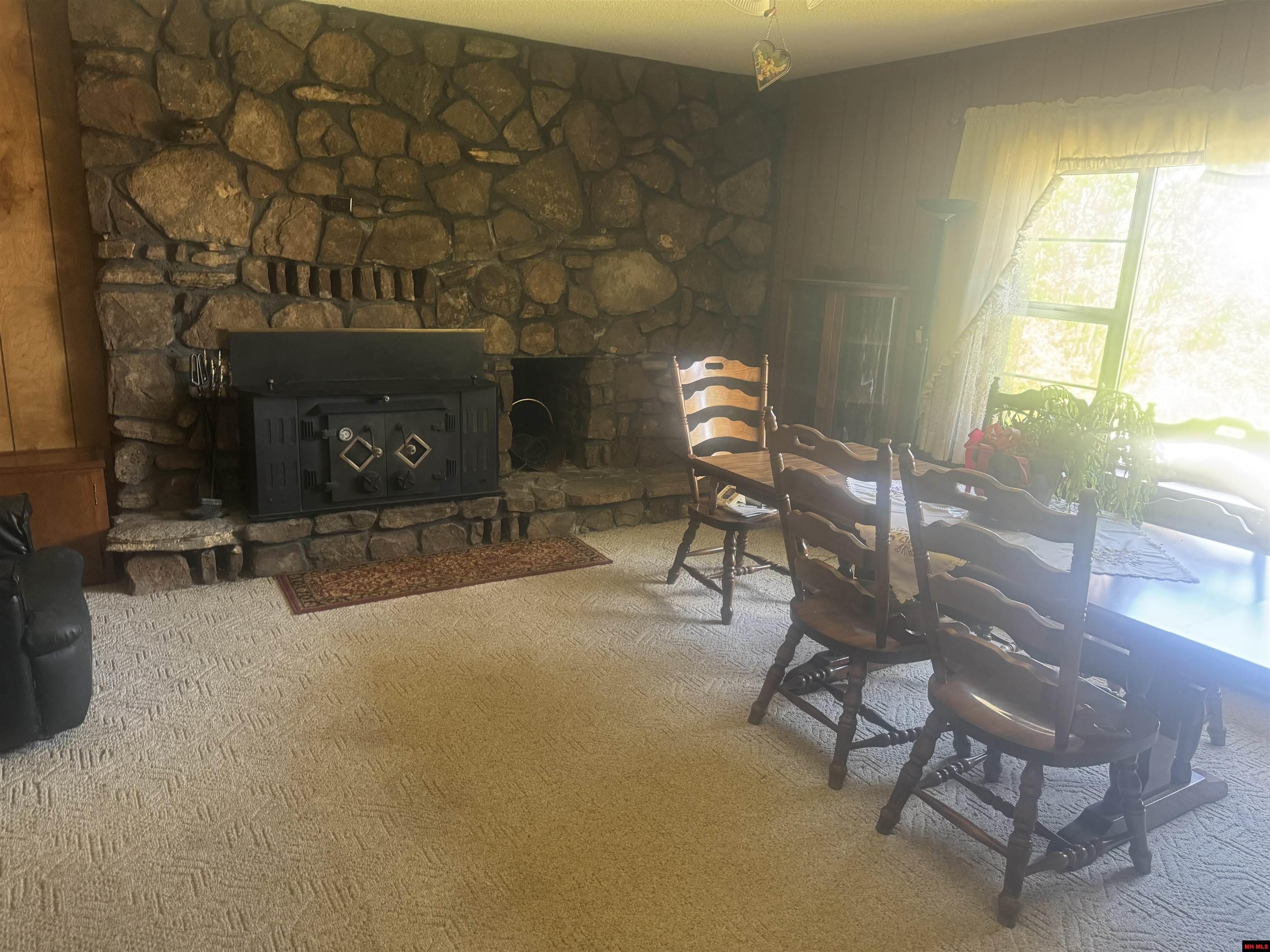 151 LINWOOD DRIVE Briarcliff, AR