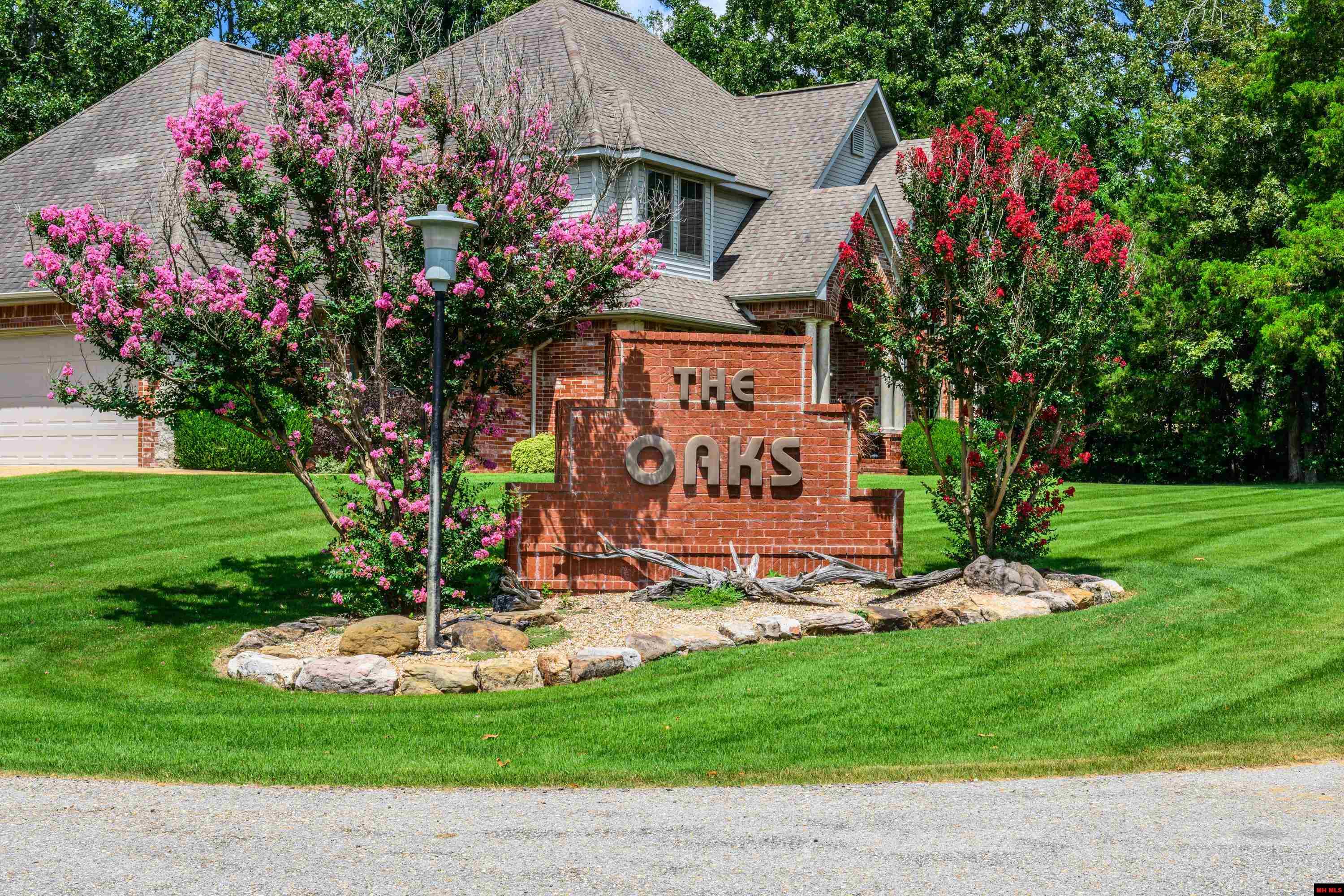2041 SHADOW OAK DRIVE Mountain Home, AR
