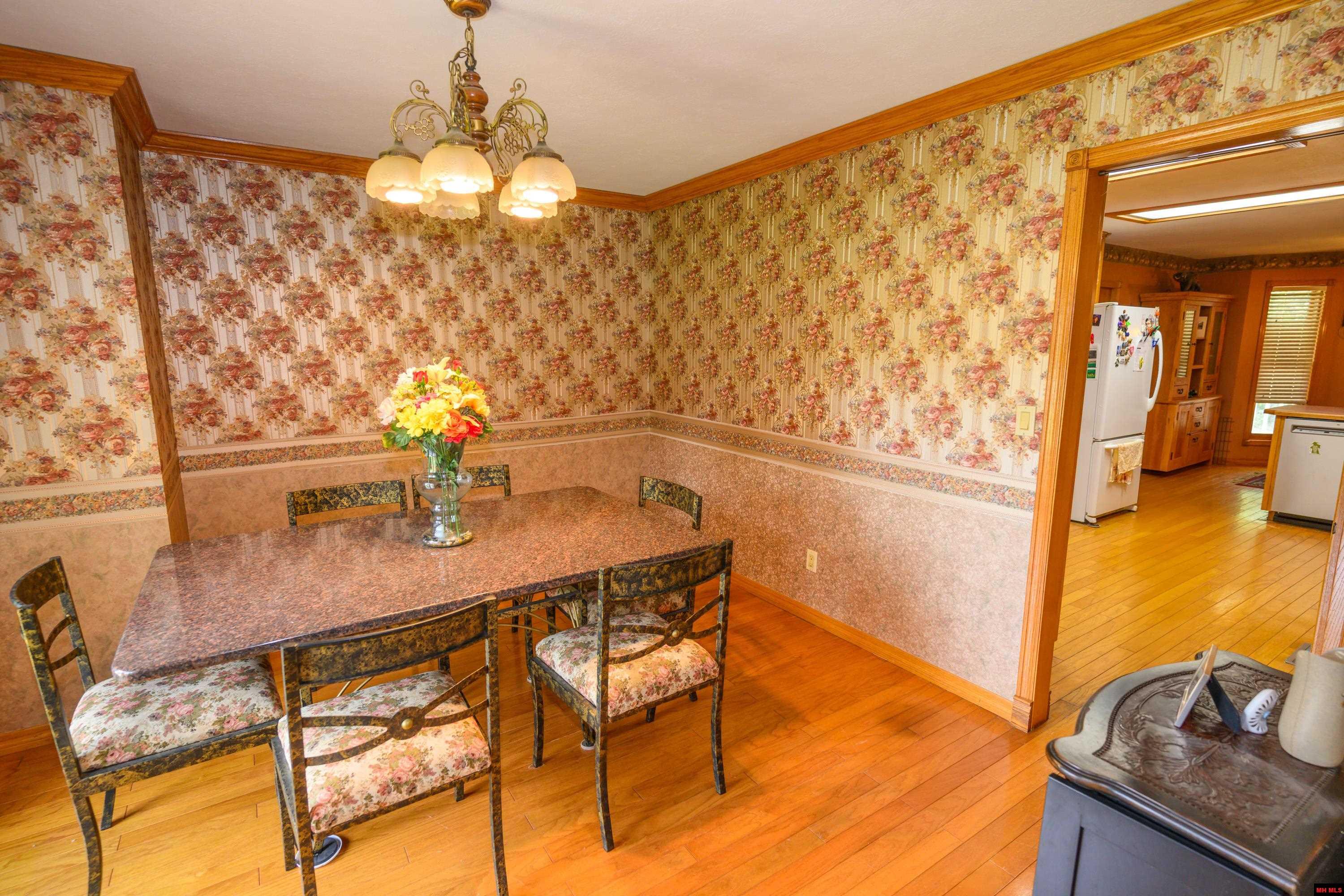 2041 SHADOW OAK DRIVE Mountain Home, AR