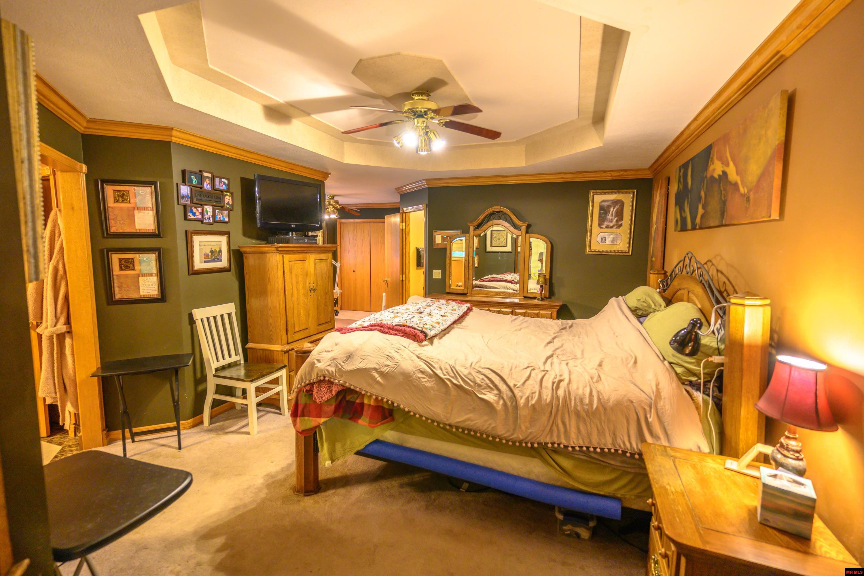 2041 SHADOW OAK DRIVE Mountain Home, AR