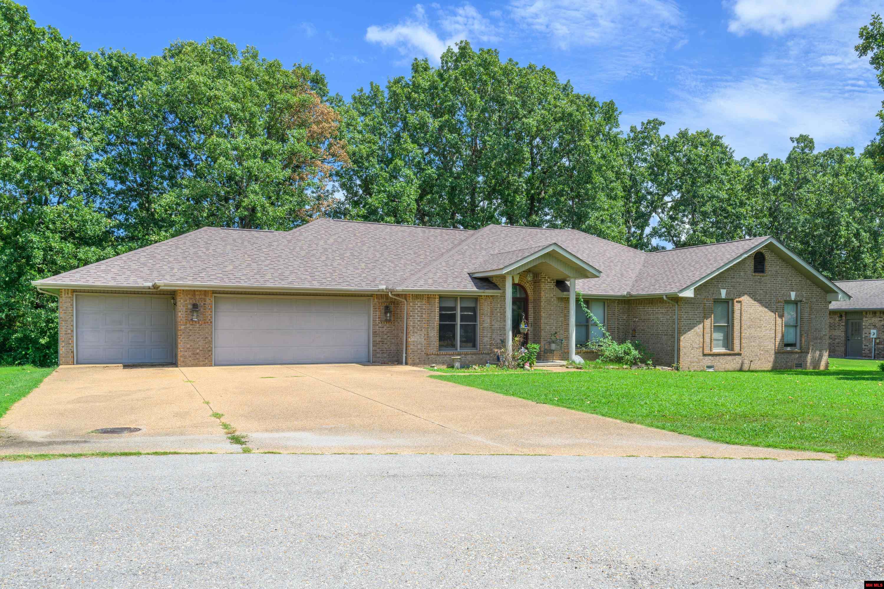 2041 SHADOW OAK DRIVE Mountain Home, AR