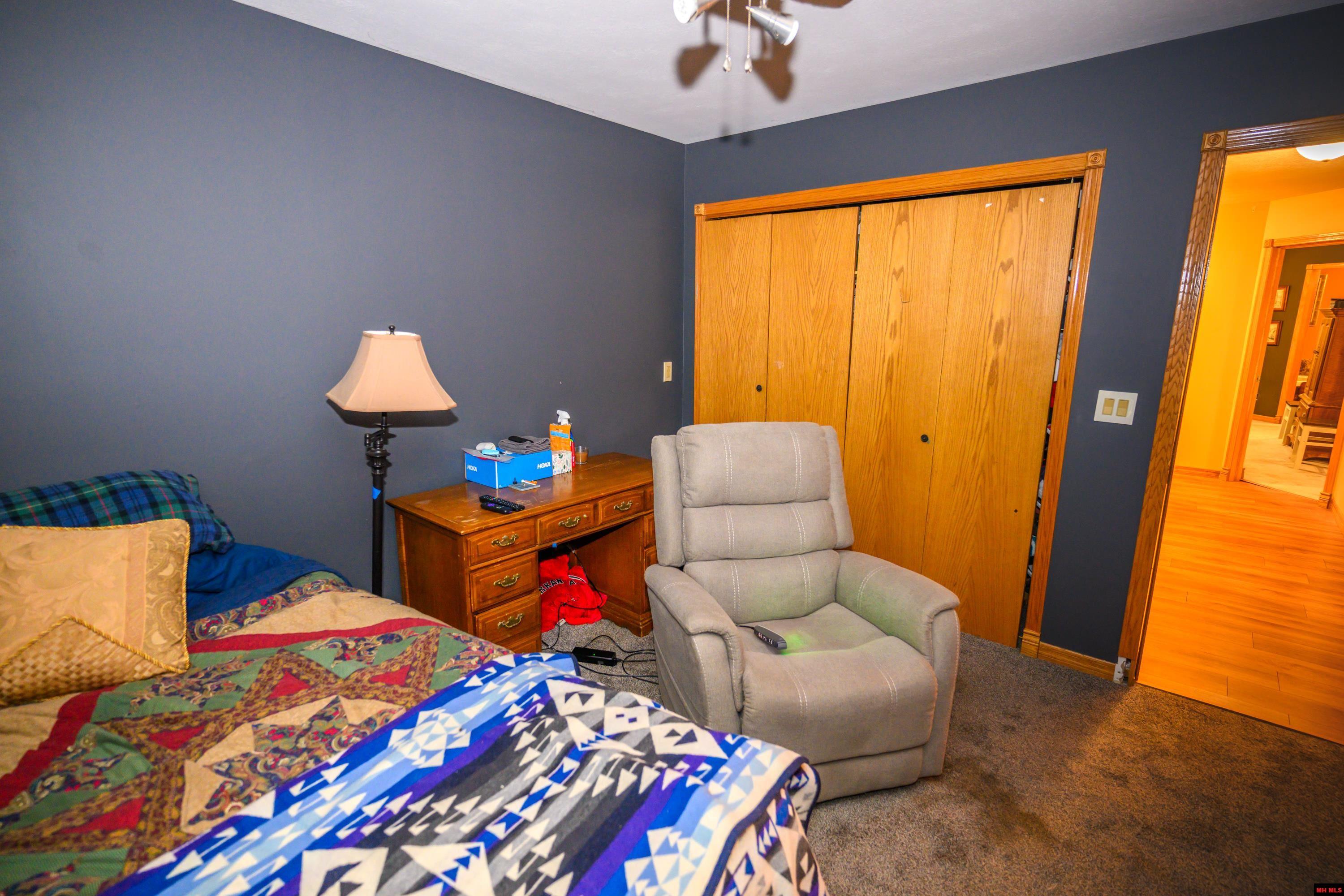 2041 SHADOW OAK DRIVE Mountain Home, AR