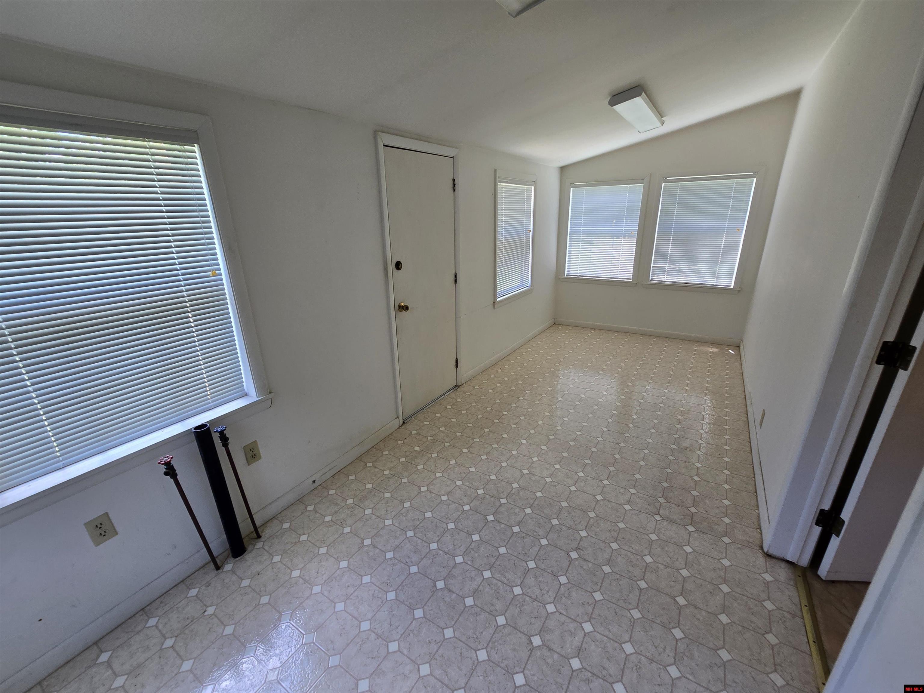610 E 2ND STREET Mountain Home, AR