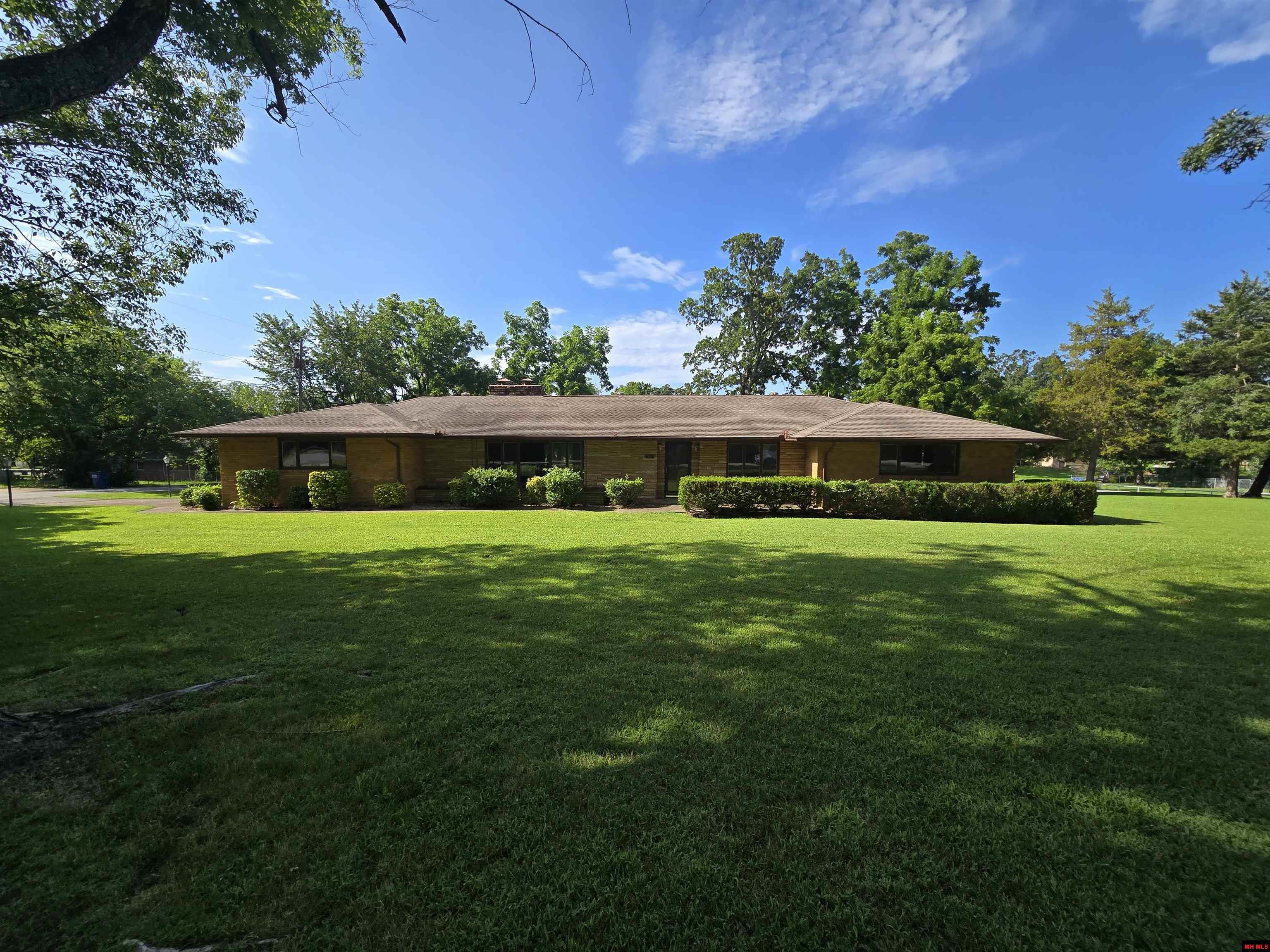 610 E 2ND STREET Mountain Home, AR