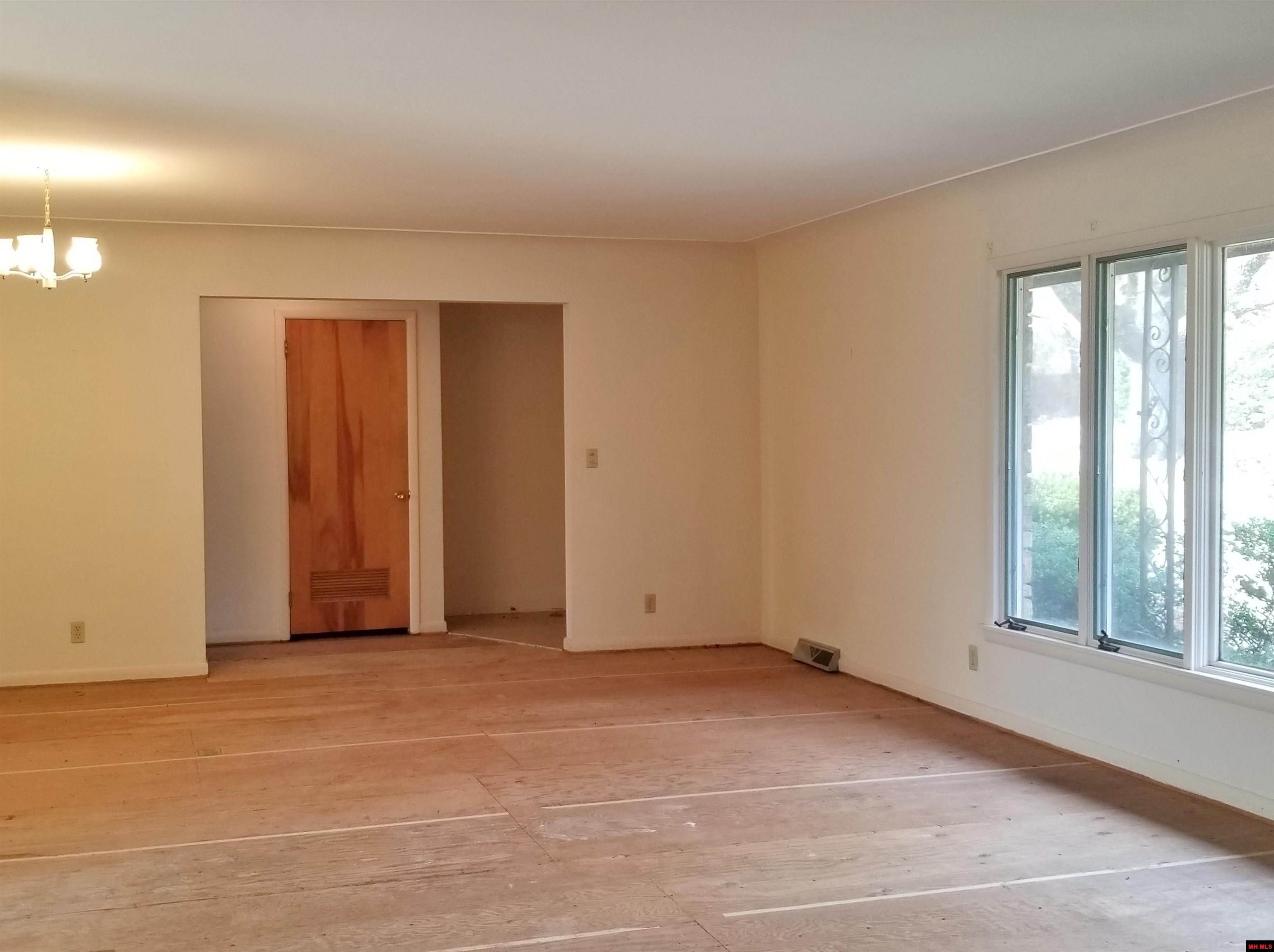 610 E 2ND STREET Mountain Home, AR