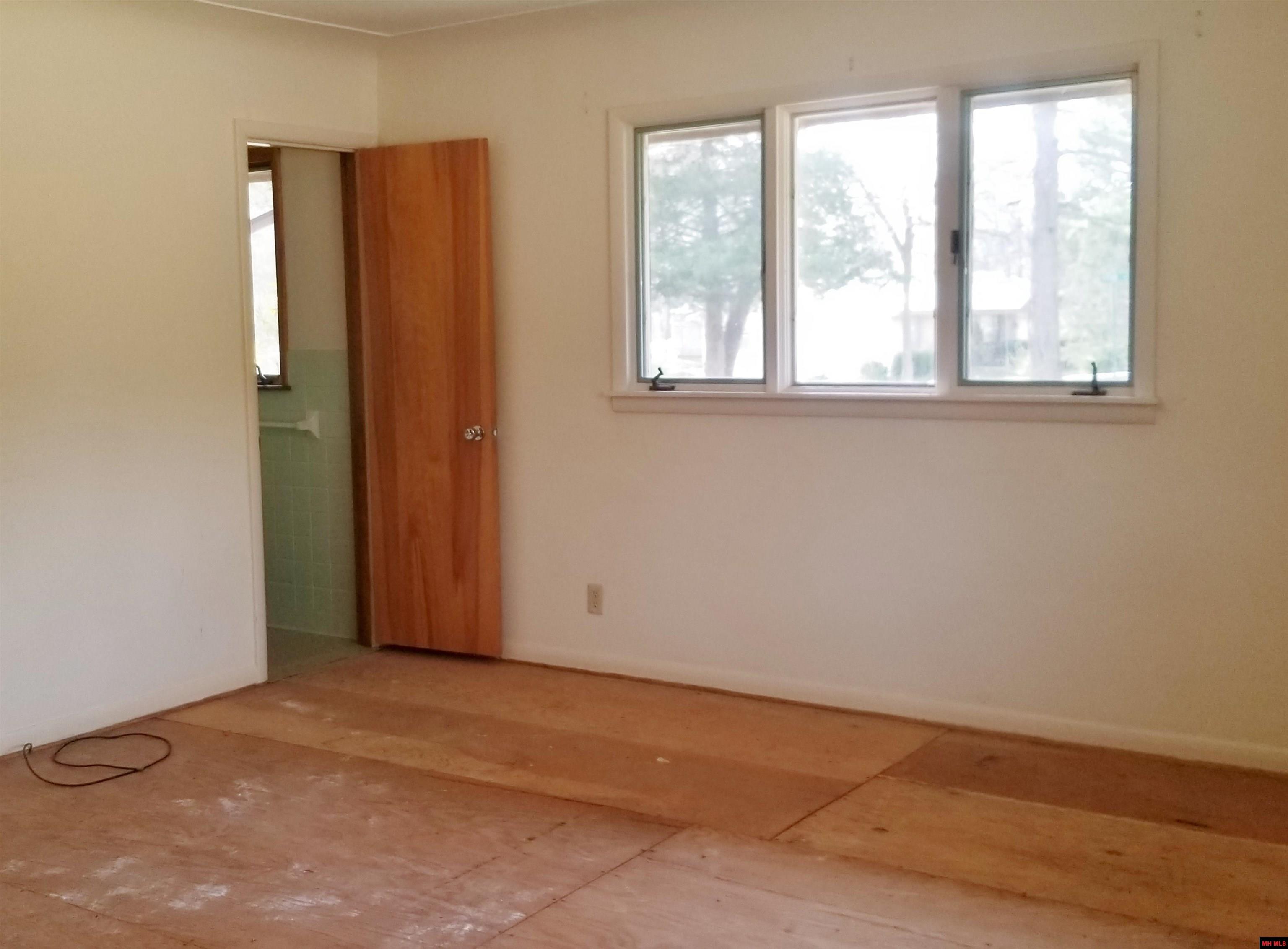610 E 2ND STREET Mountain Home, AR
