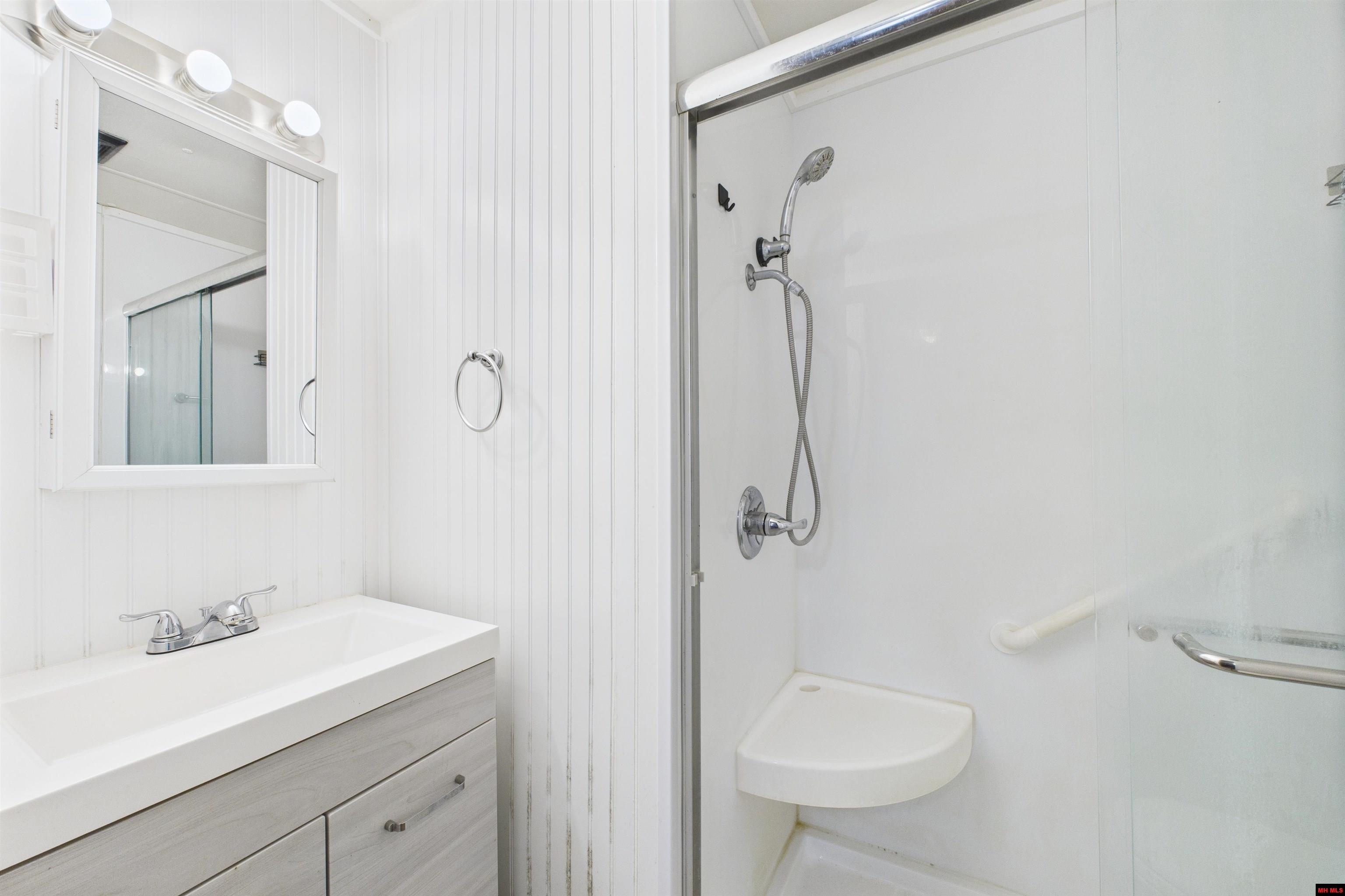 3239 ROCKY RIDGE ROAD Mountain Home, AR