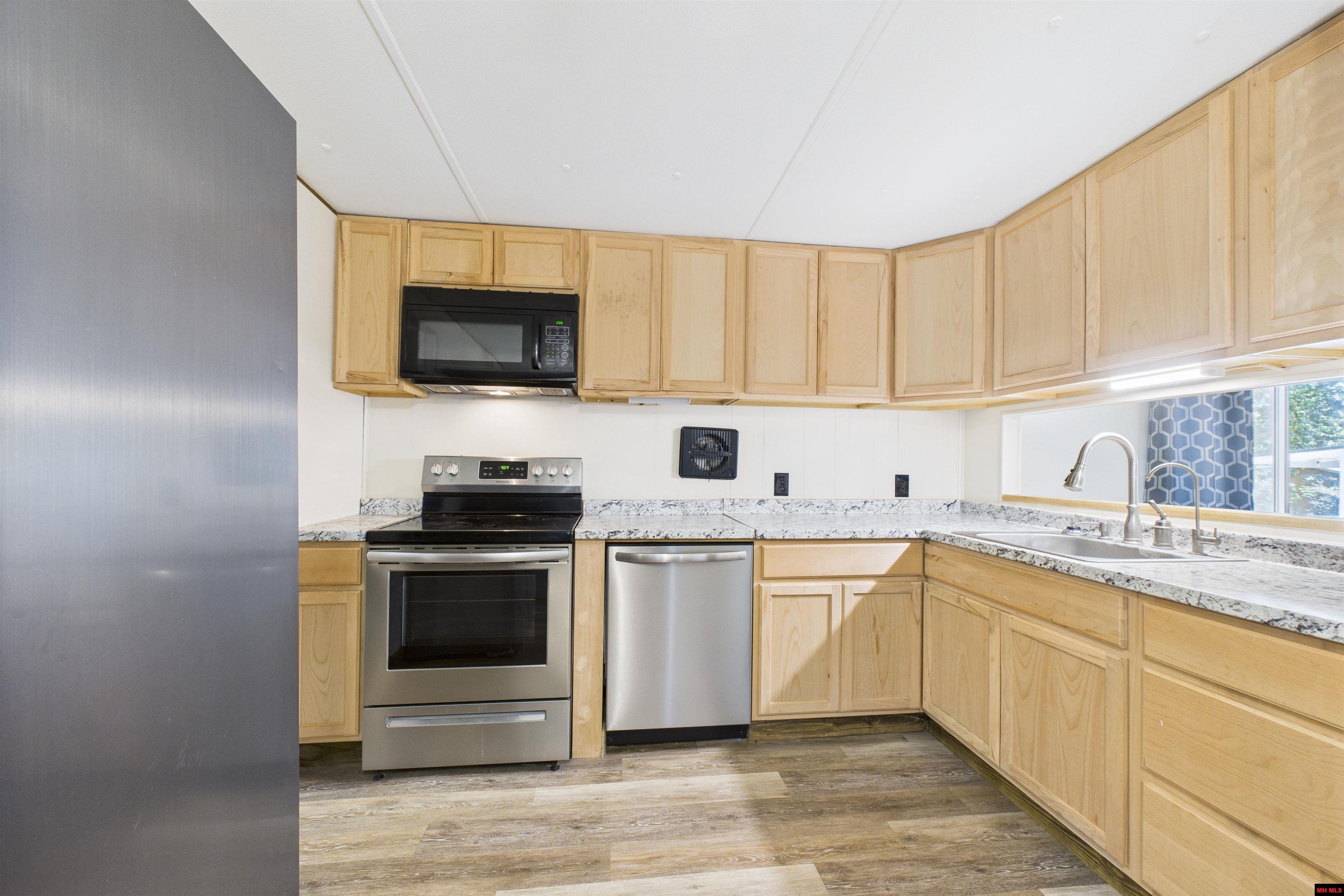 3239 ROCKY RIDGE ROAD Mountain Home, AR