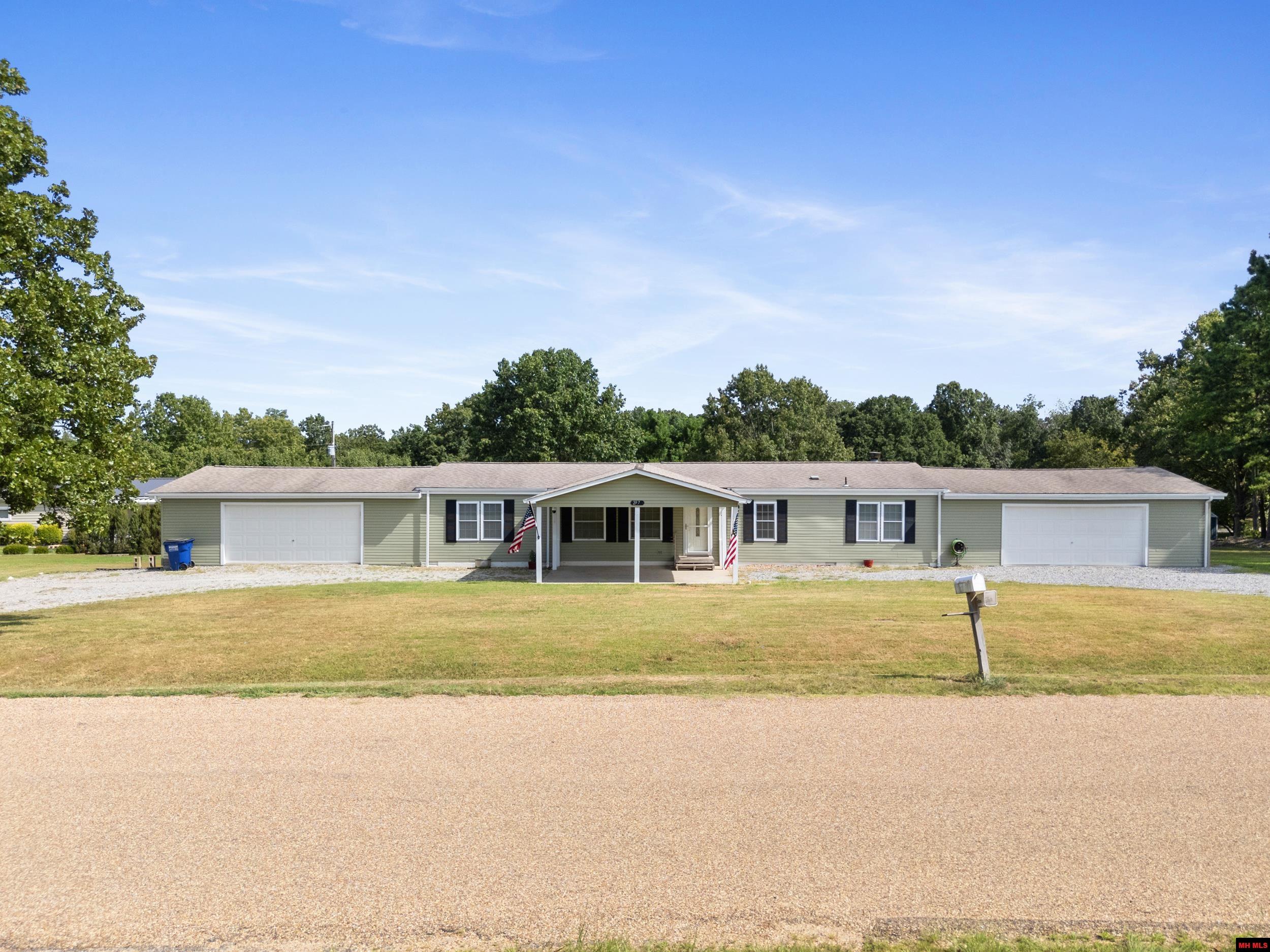 2979 ROCKY RIDGE ROAD Mountain Home, AR 72653
