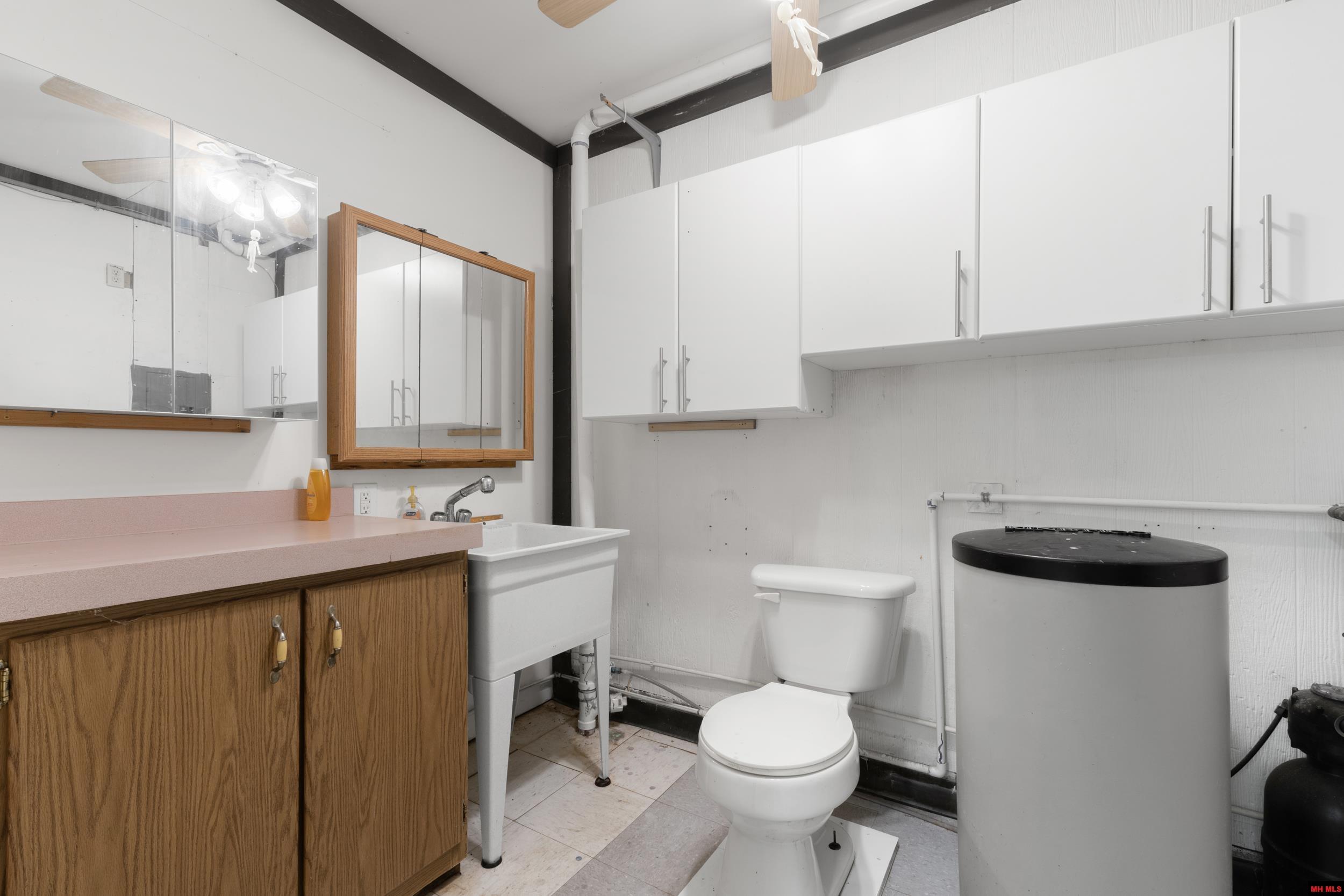 2979 ROCKY RIDGE ROAD Mountain Home, AR 72653