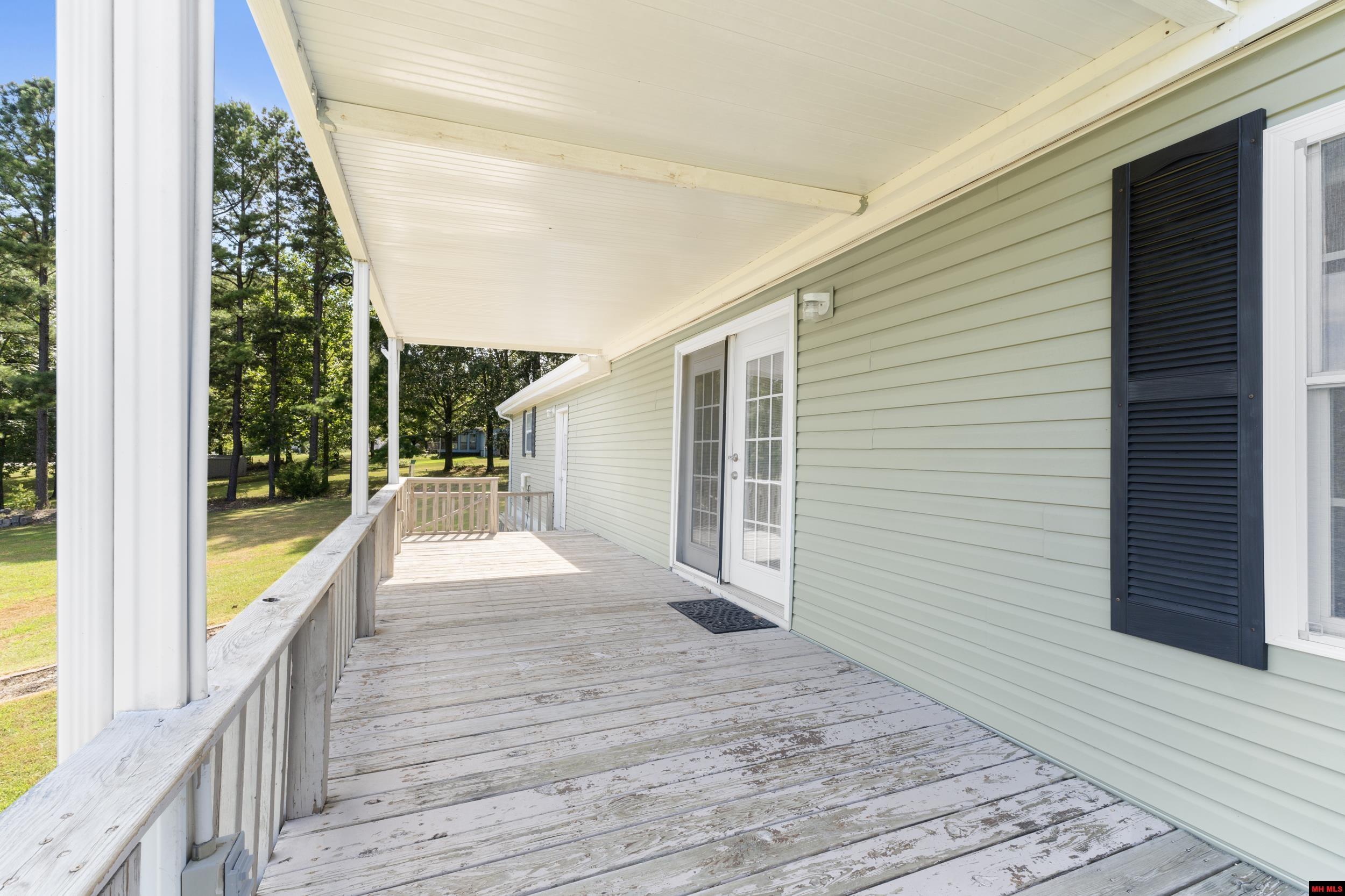 2979 ROCKY RIDGE ROAD Mountain Home, AR 72653