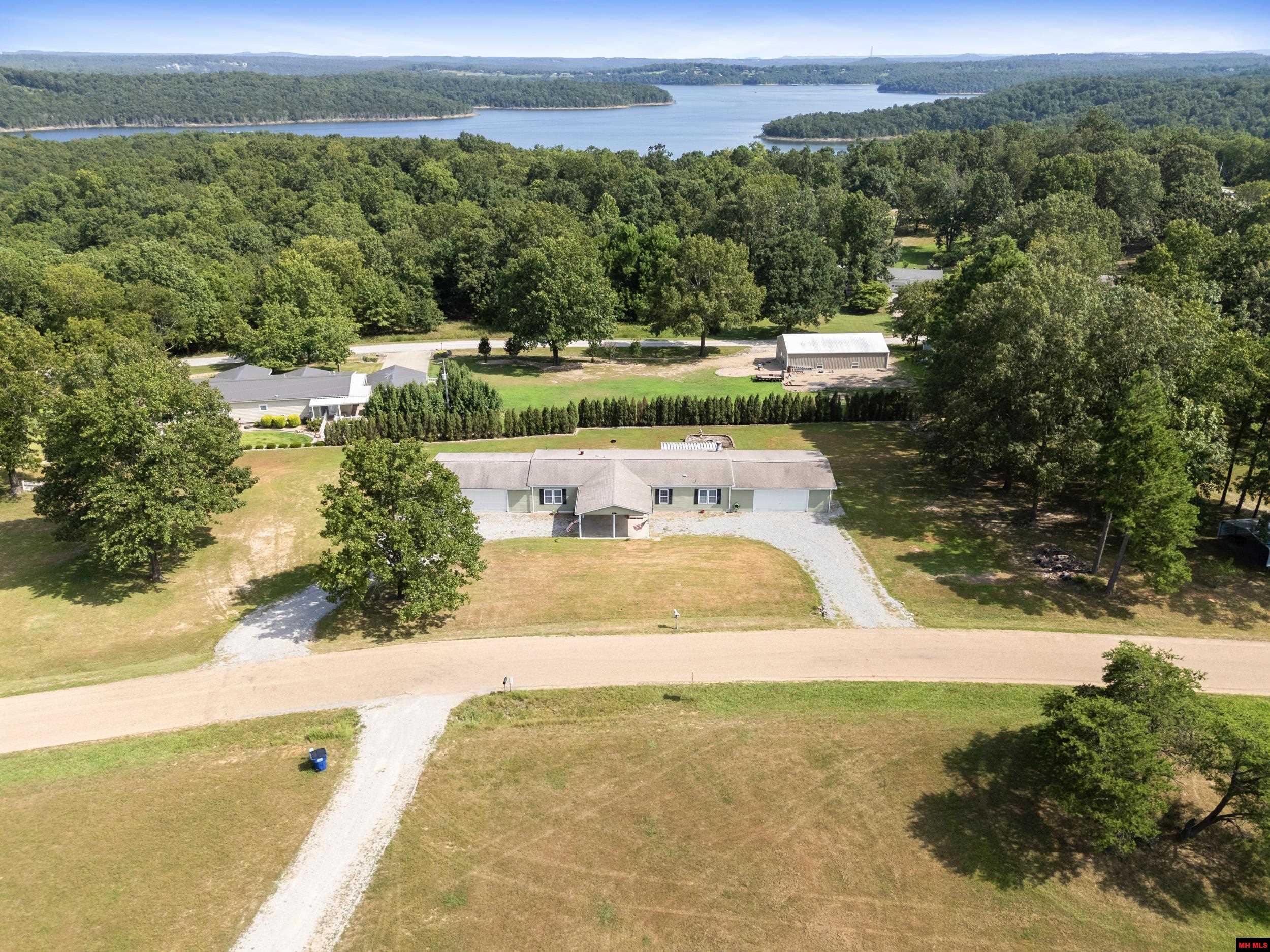 2979 ROCKY RIDGE ROAD Mountain Home, AR 72653