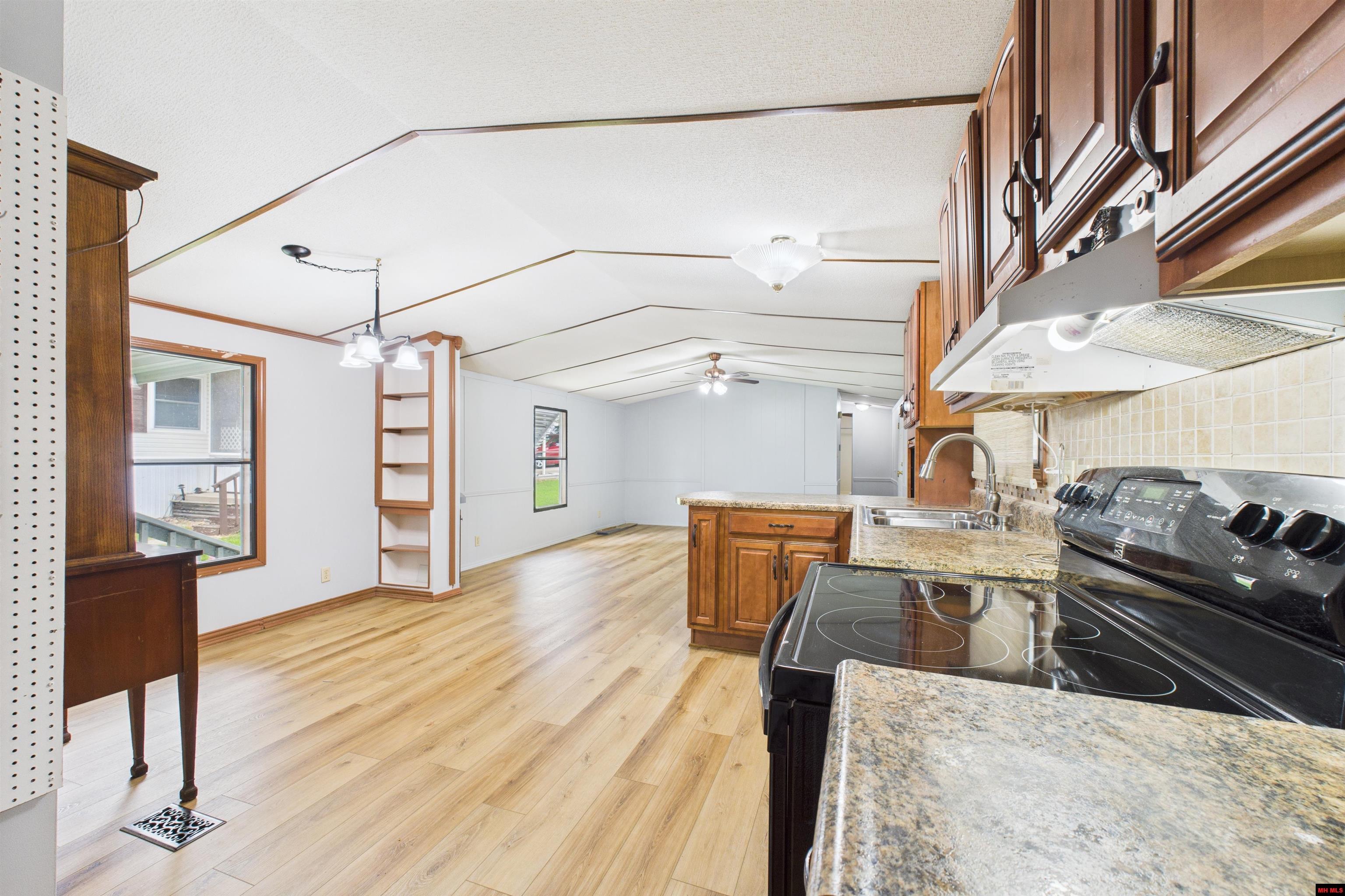 29 BENJAMIN DRIVE Mountain Home, AR