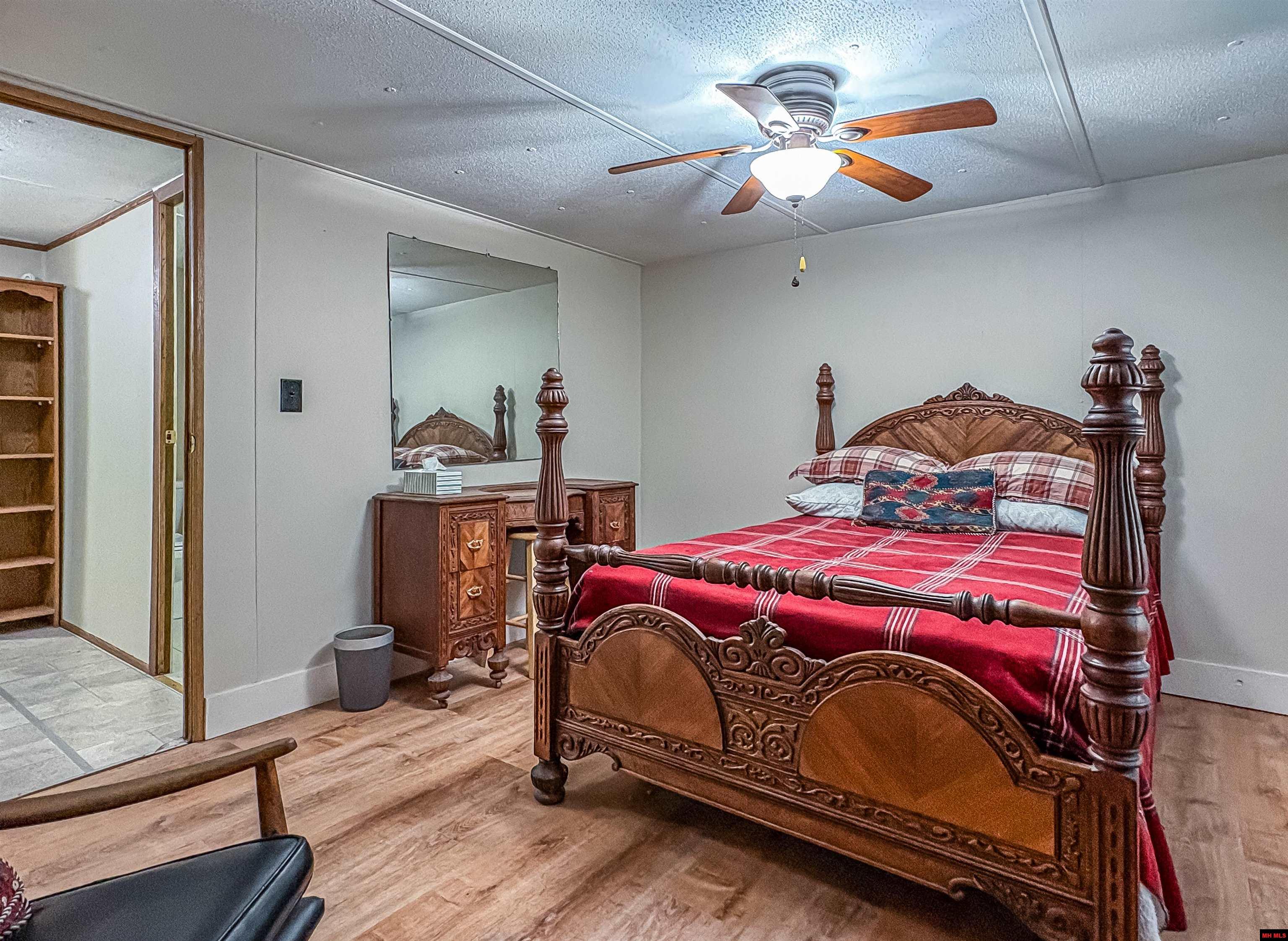 7512 S HWY 14 Yellville, AR