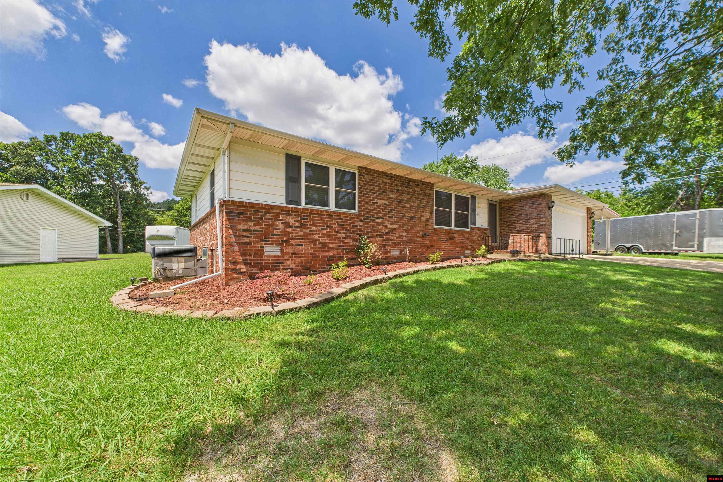 605 BROADMOOR CIRCLE Mountain Home, AR 72653