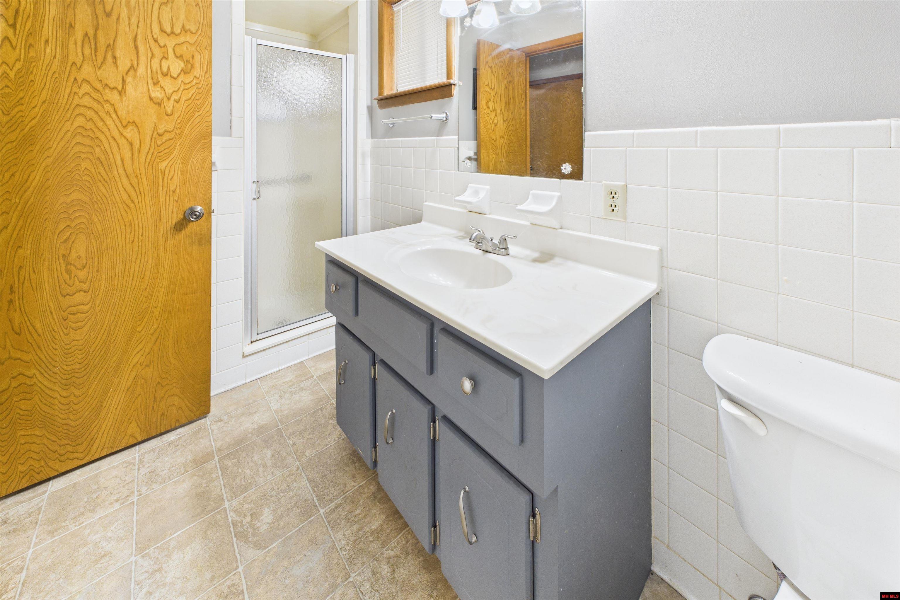 605 BROADMOOR CIRCLE Mountain Home, AR 72653