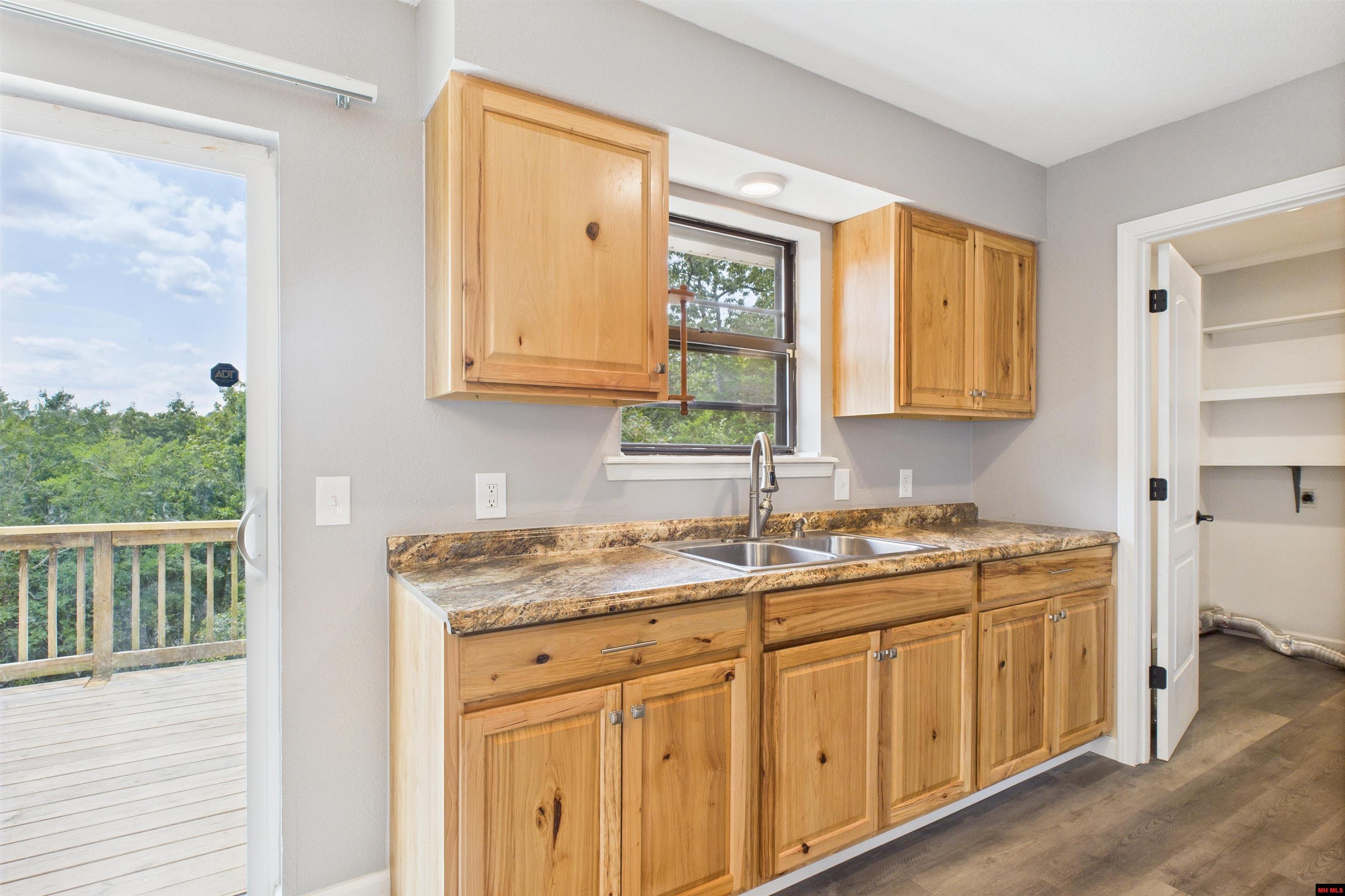 96 WESTVIEW ROAD Mountain Home, AR 72653