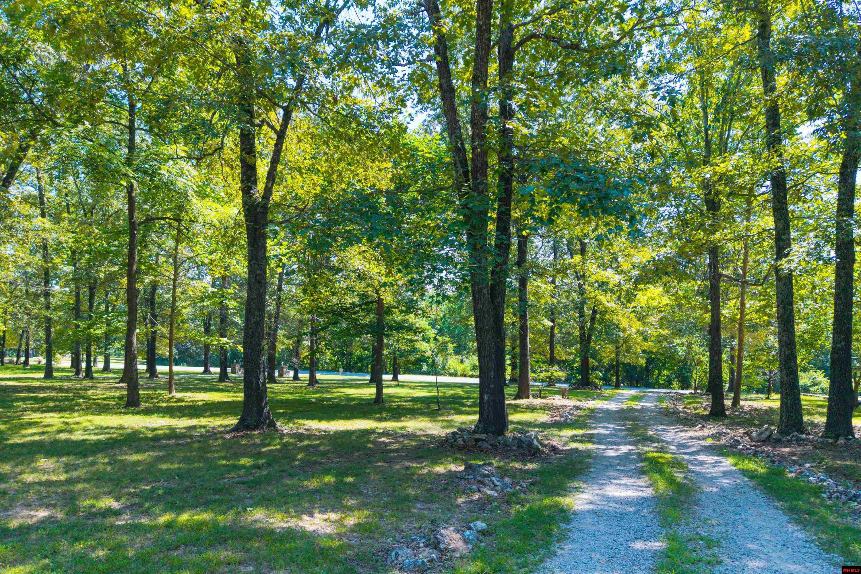 614 CR 39 Mountain Home, AR
