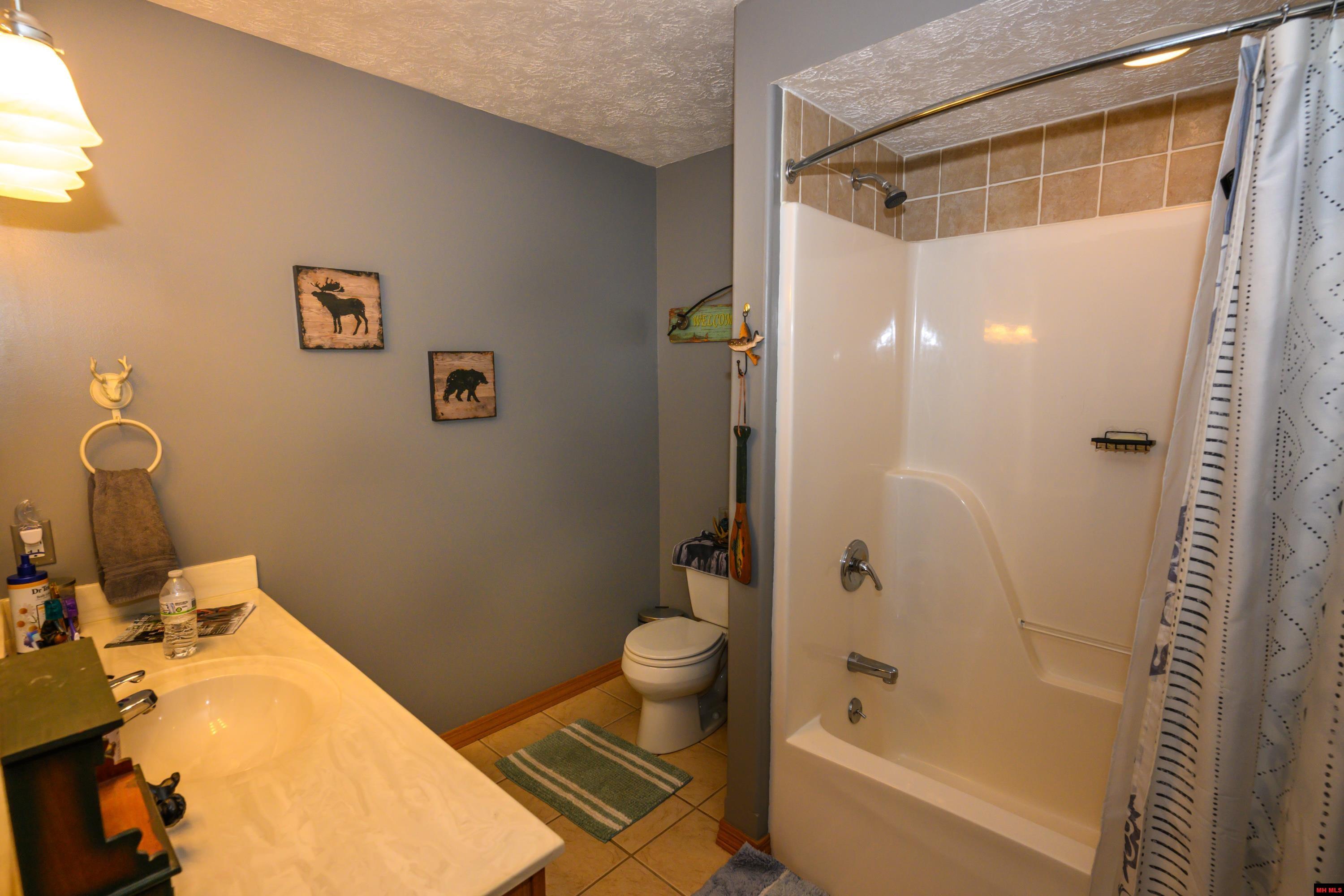 614 CR 39 Mountain Home, AR