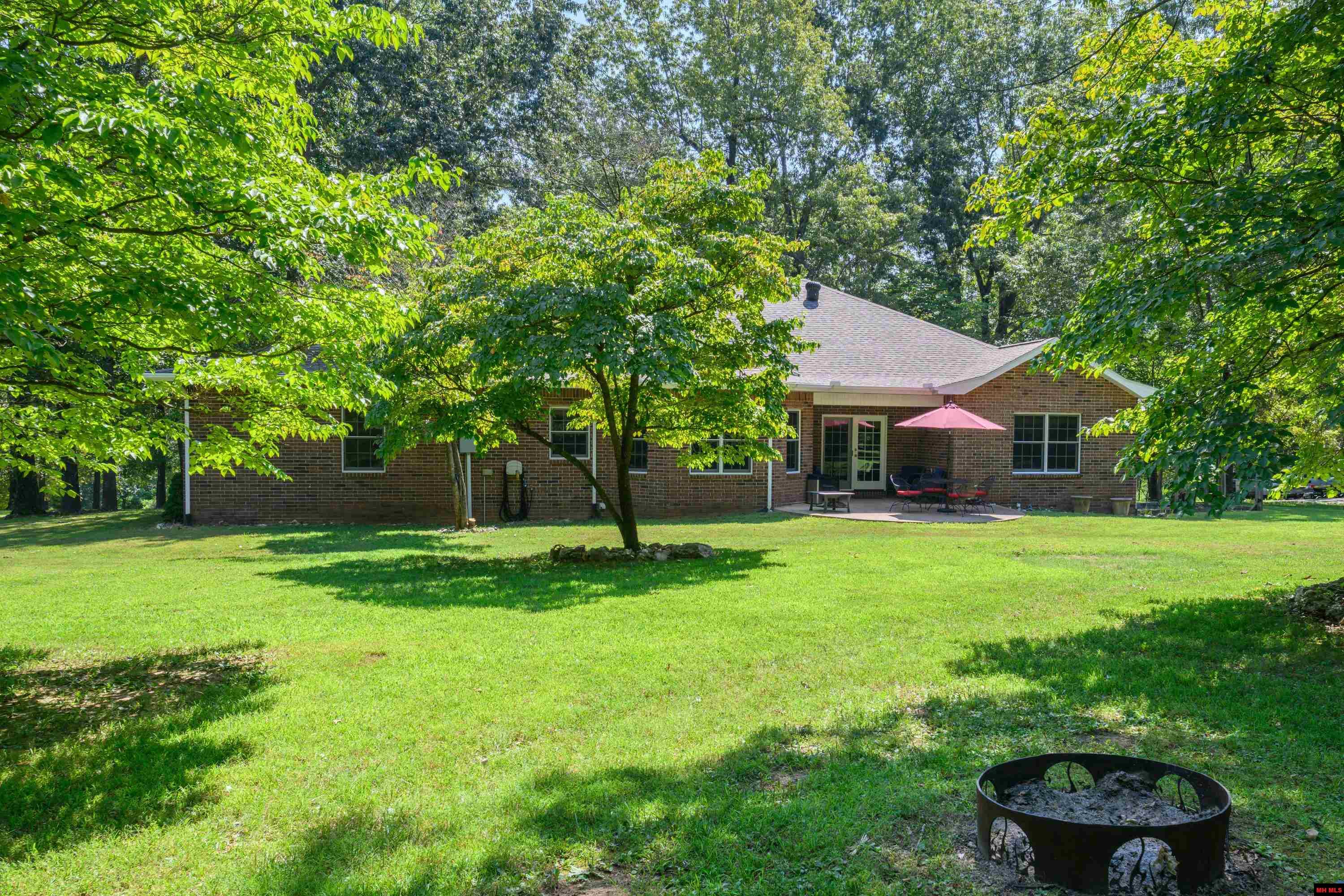 614 CR 39 Mountain Home, AR
