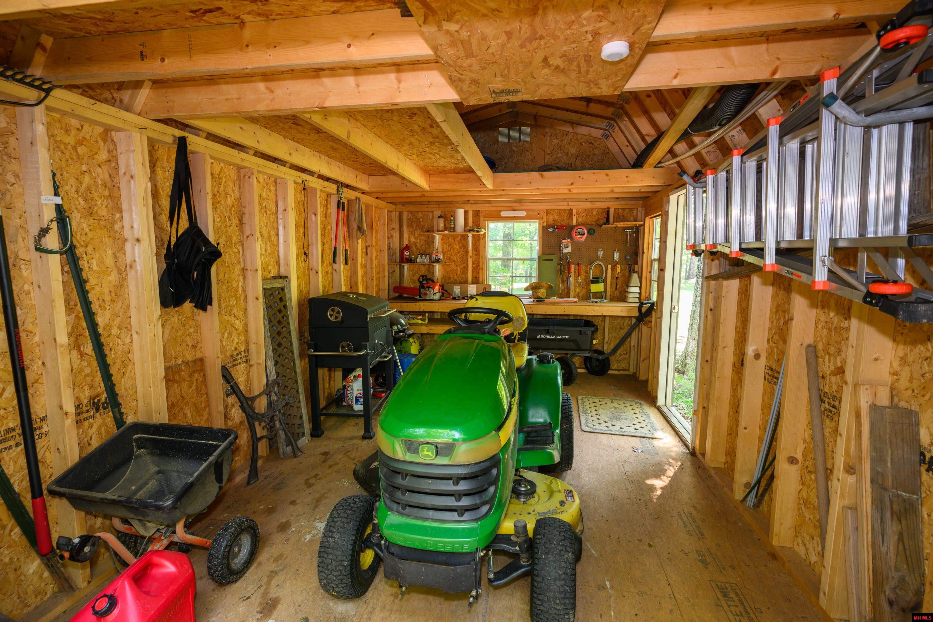 614 CR 39 Mountain Home, AR