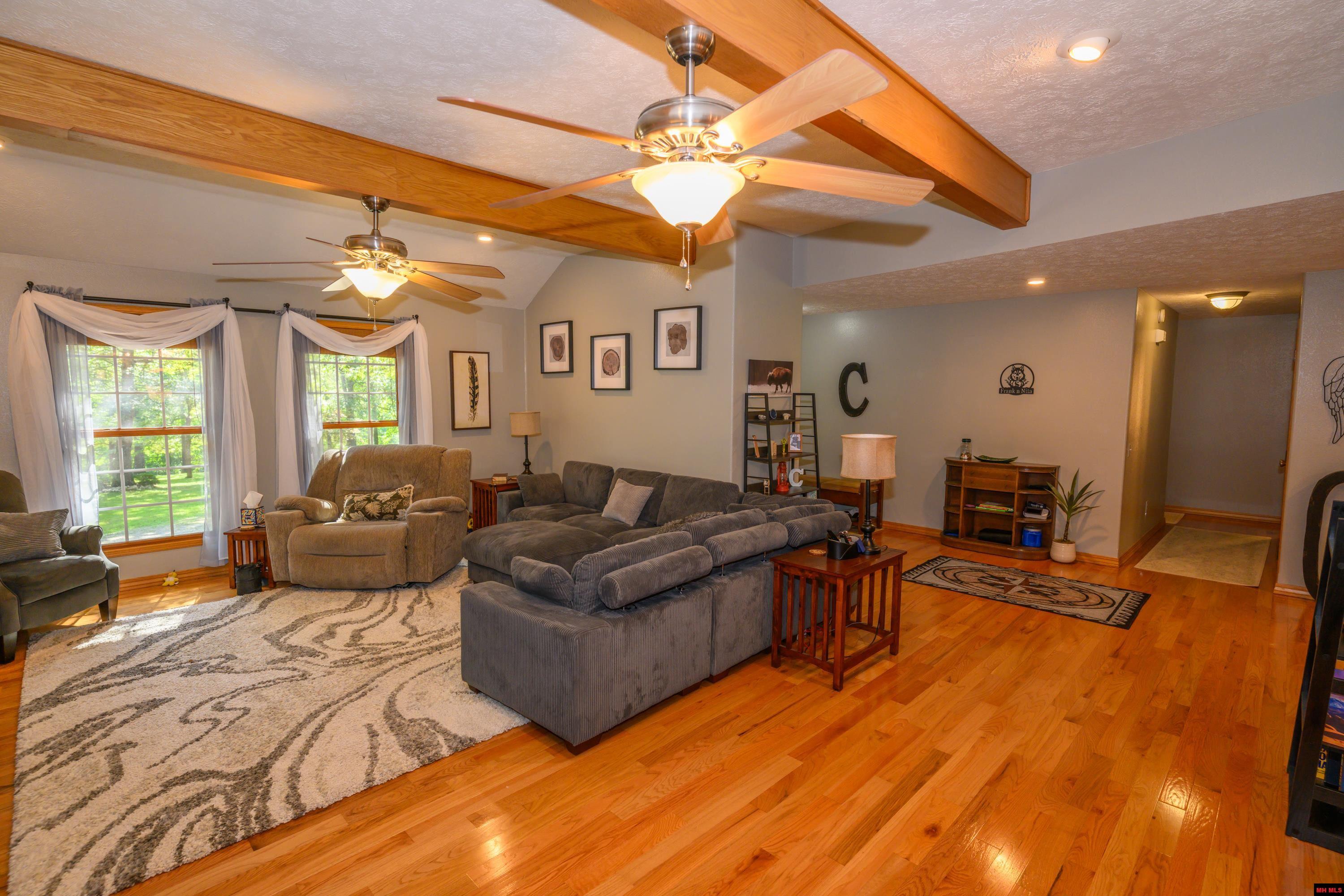614 CR 39 Mountain Home, AR