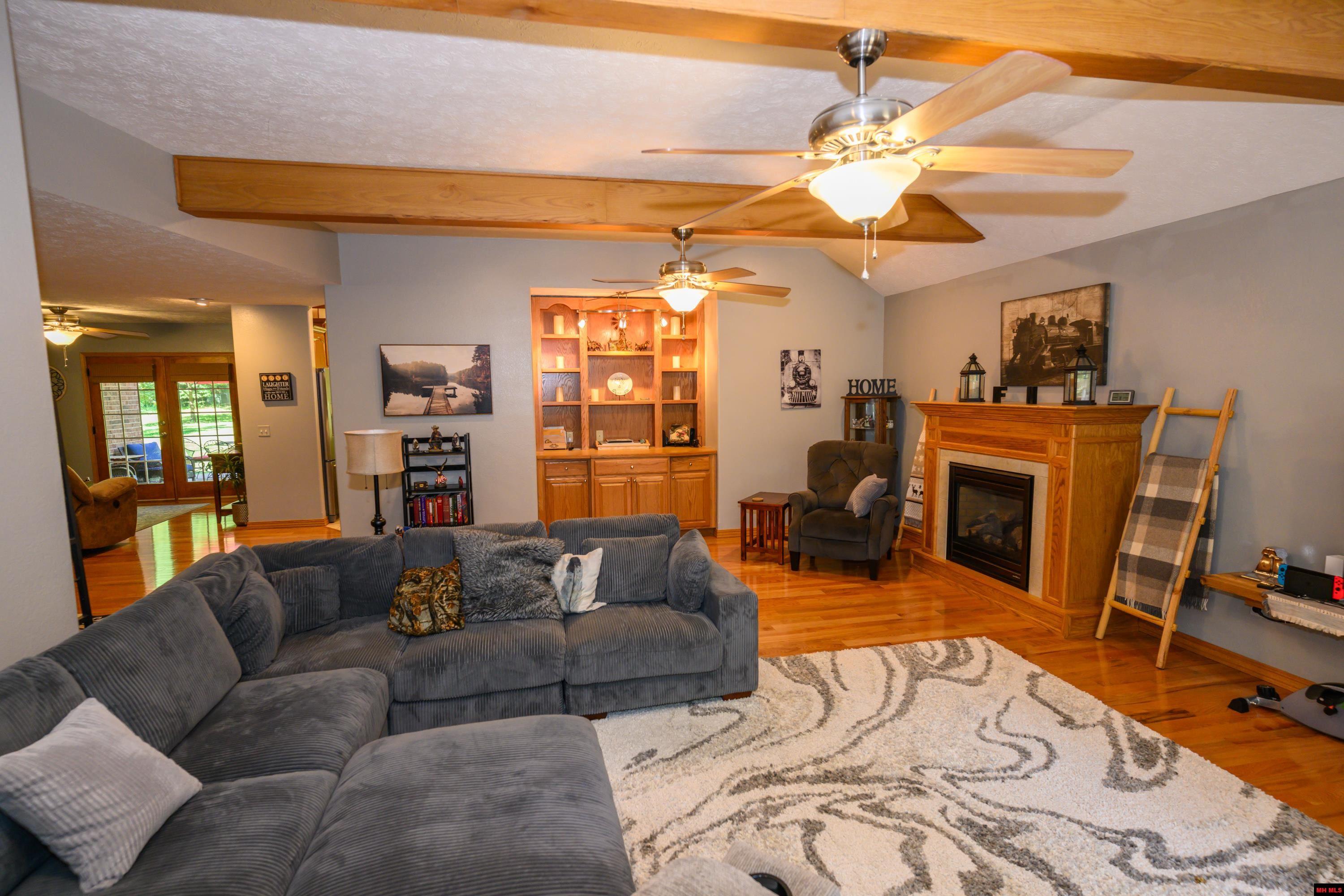 614 CR 39 Mountain Home, AR