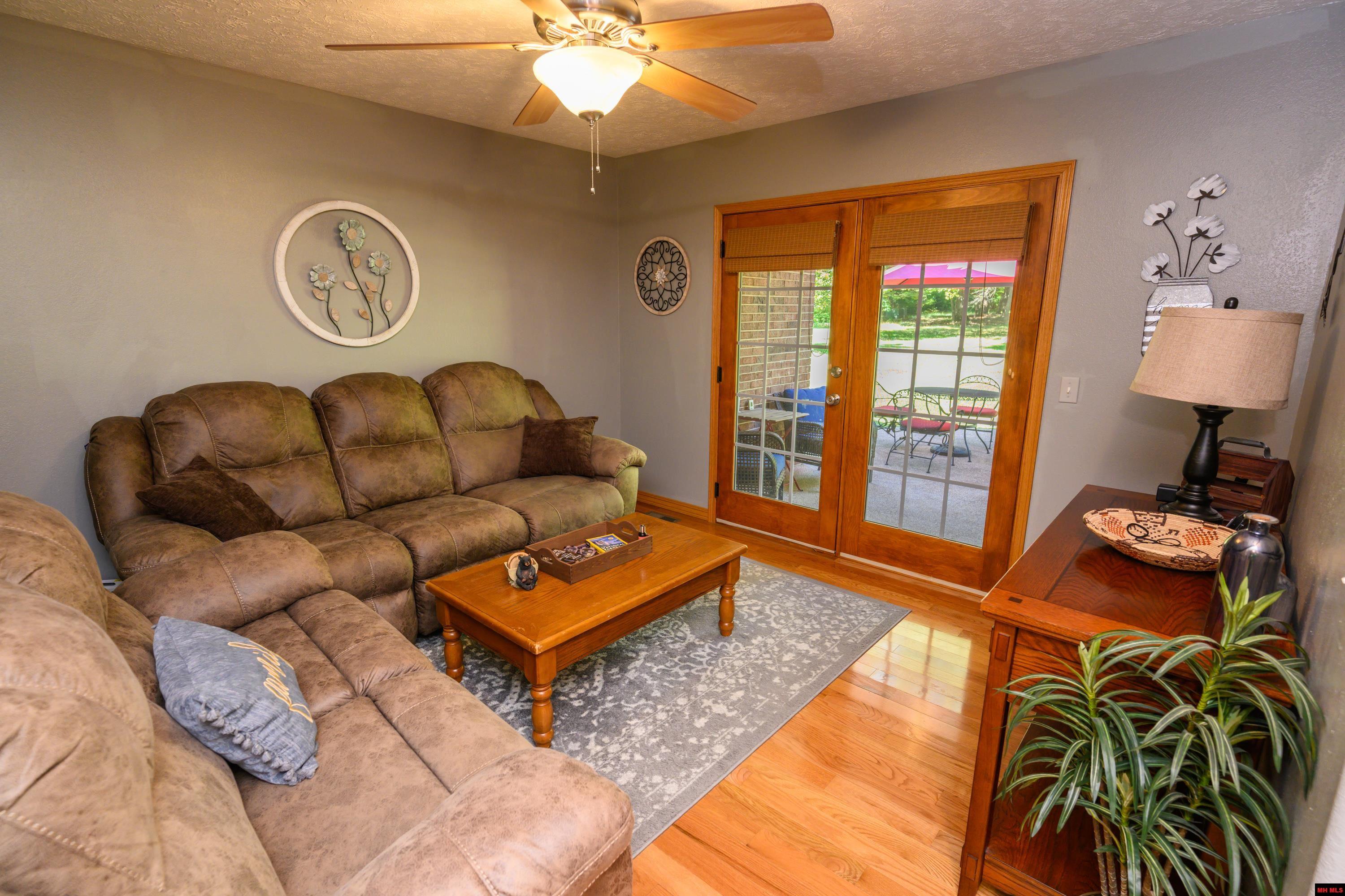 614 CR 39 Mountain Home, AR