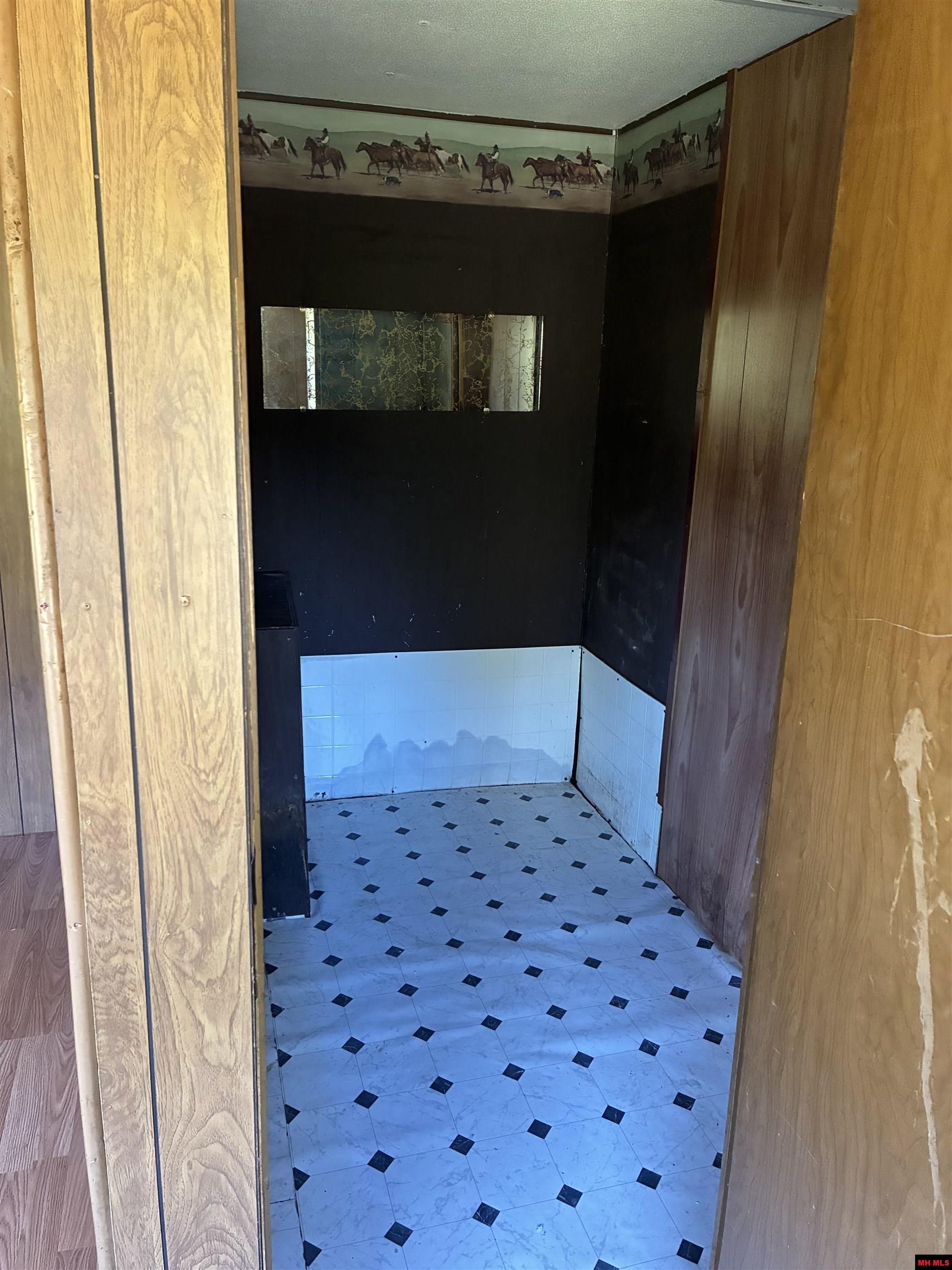 667 MC 5059 Valley Springs, AR