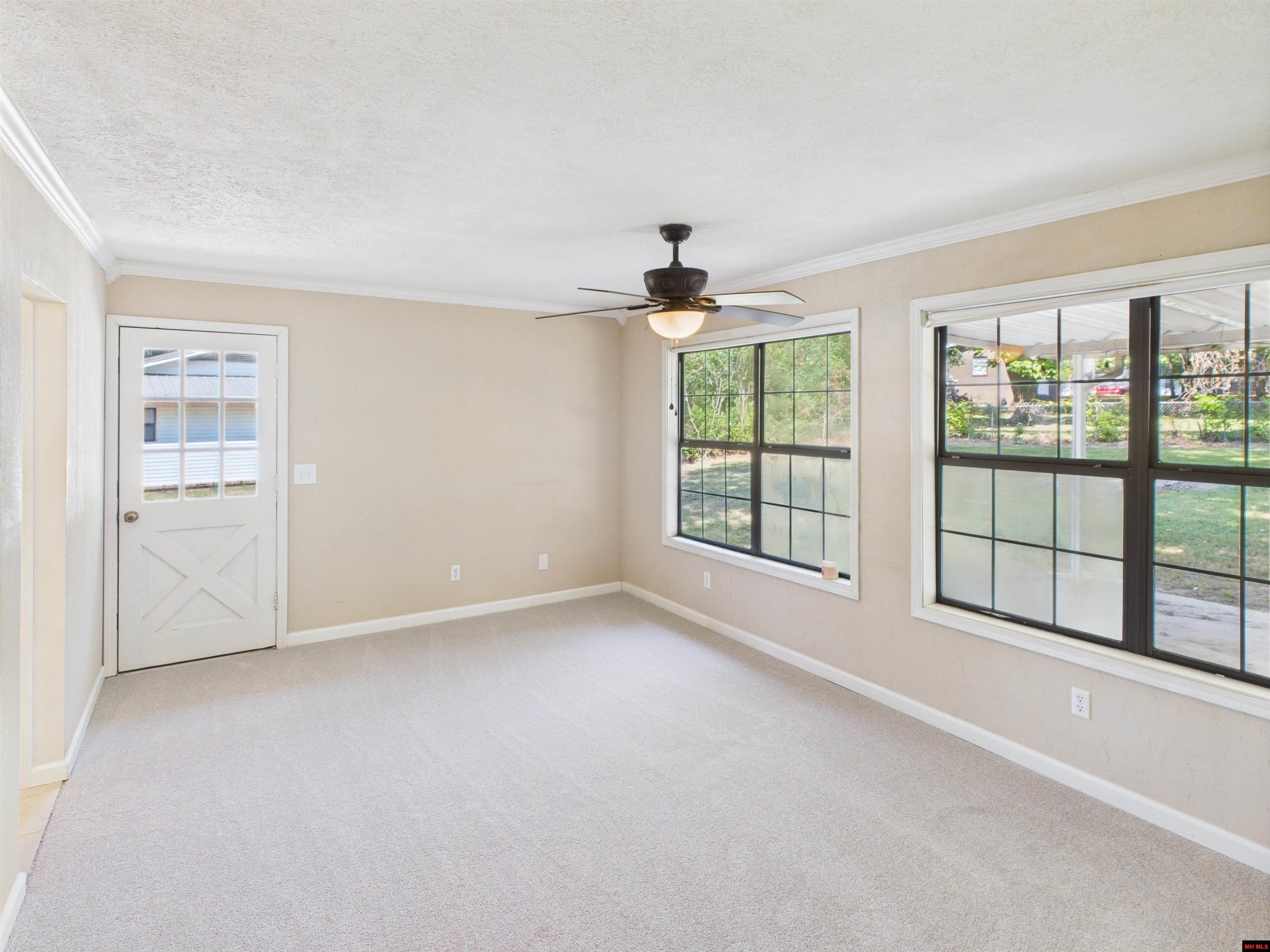 1138 MEADOWCREST DRIVE Mountain Home, AR 72653