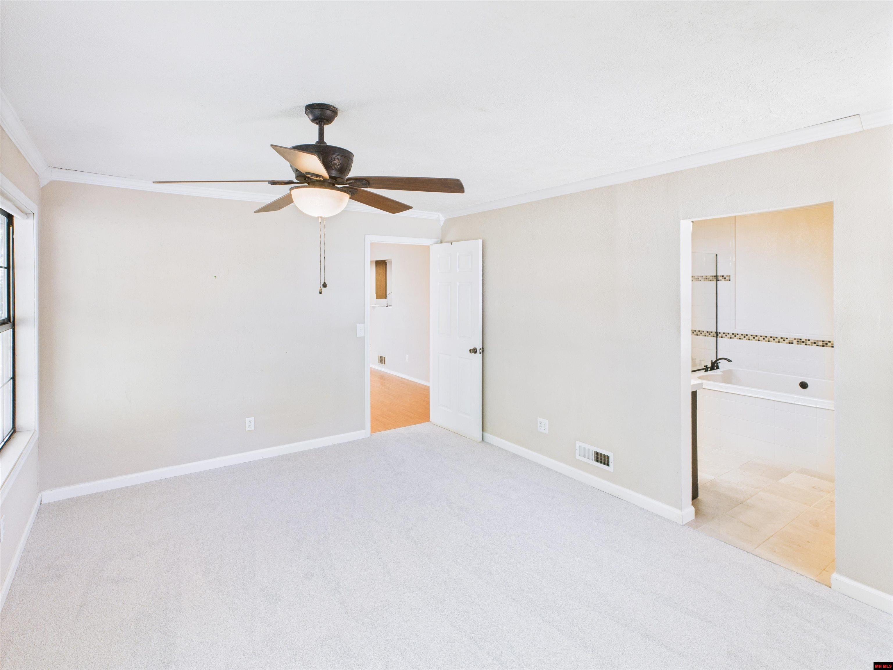 1138 MEADOWCREST DRIVE Mountain Home, AR 72653