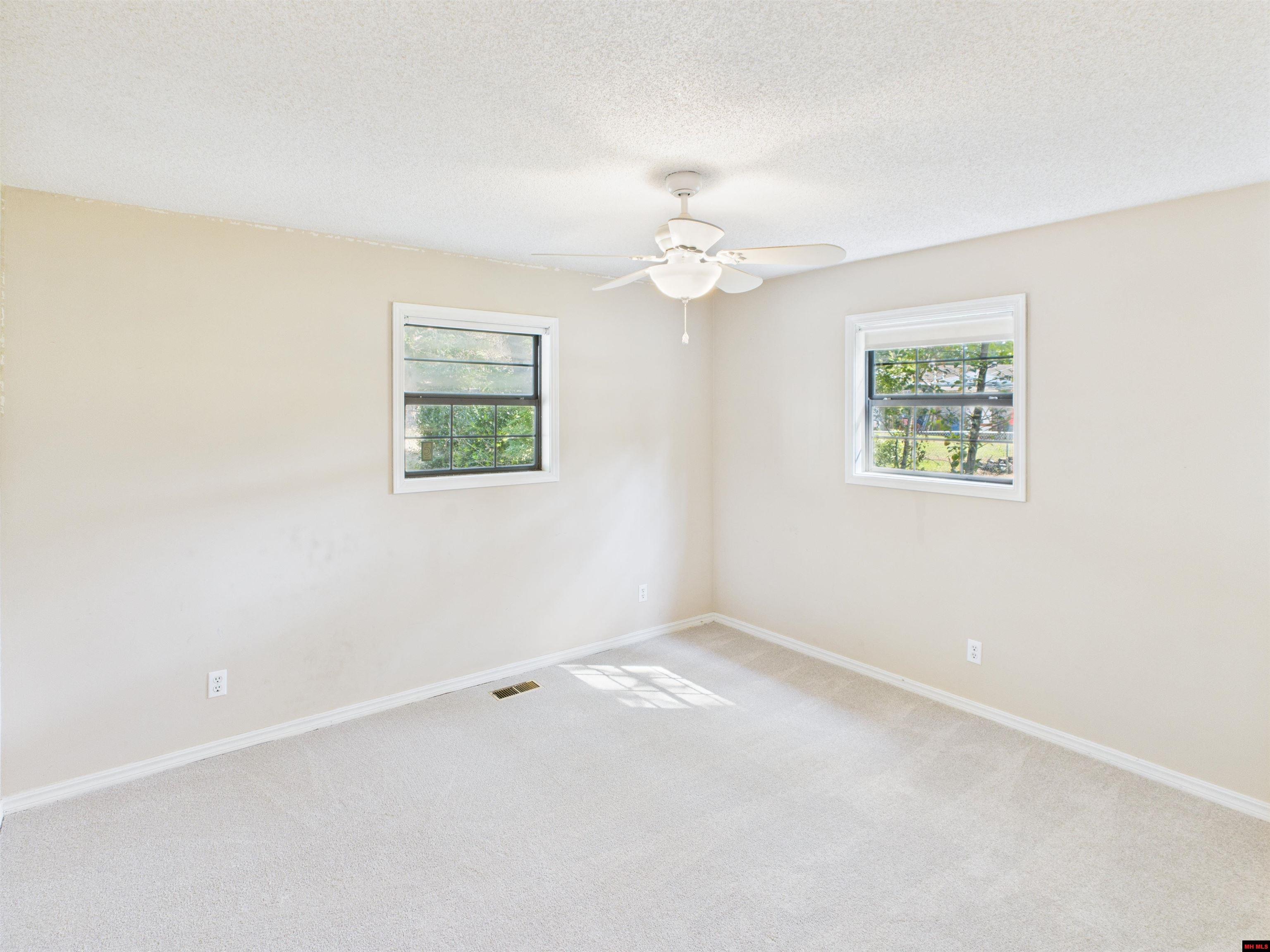 1138 MEADOWCREST DRIVE Mountain Home, AR 72653