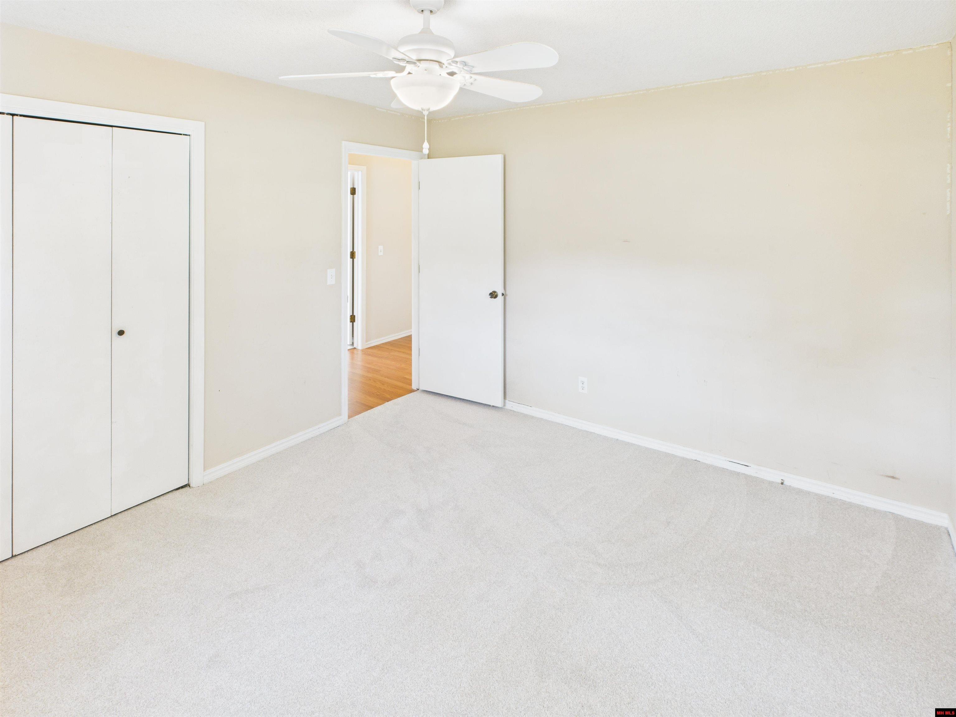 1138 MEADOWCREST DRIVE Mountain Home, AR 72653