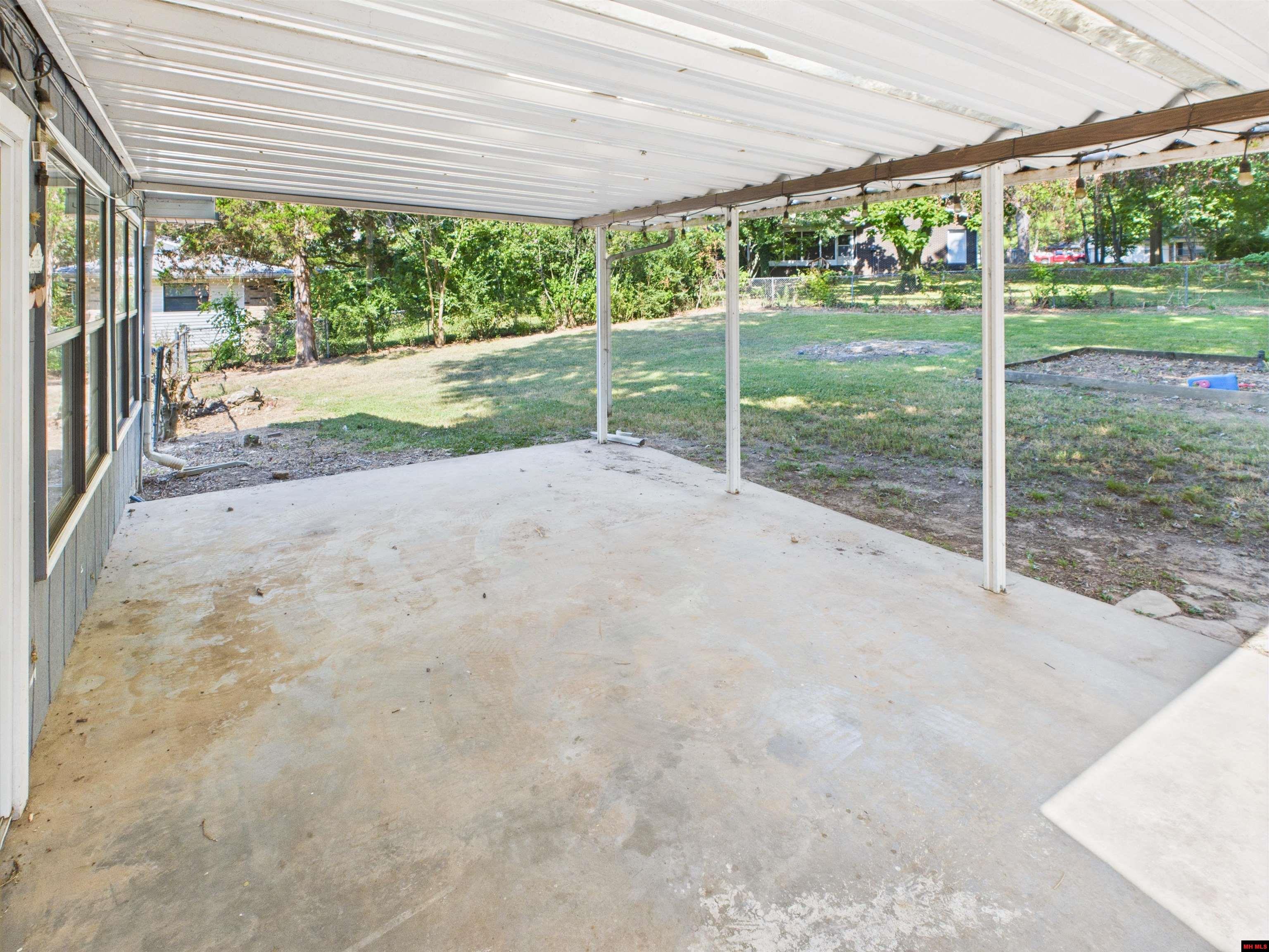 1138 MEADOWCREST DRIVE Mountain Home, AR 72653