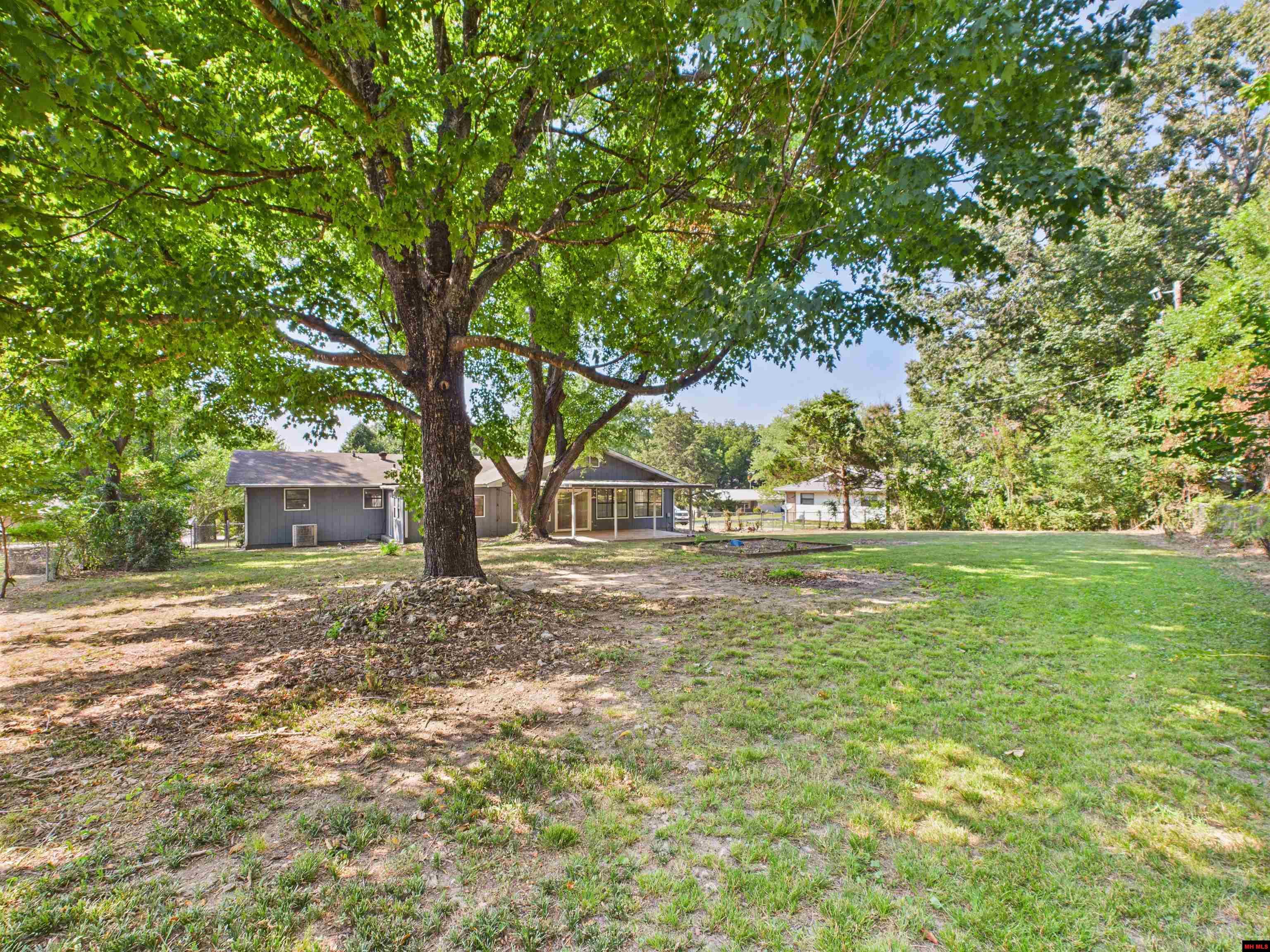 1138 MEADOWCREST DRIVE Mountain Home, AR 72653
