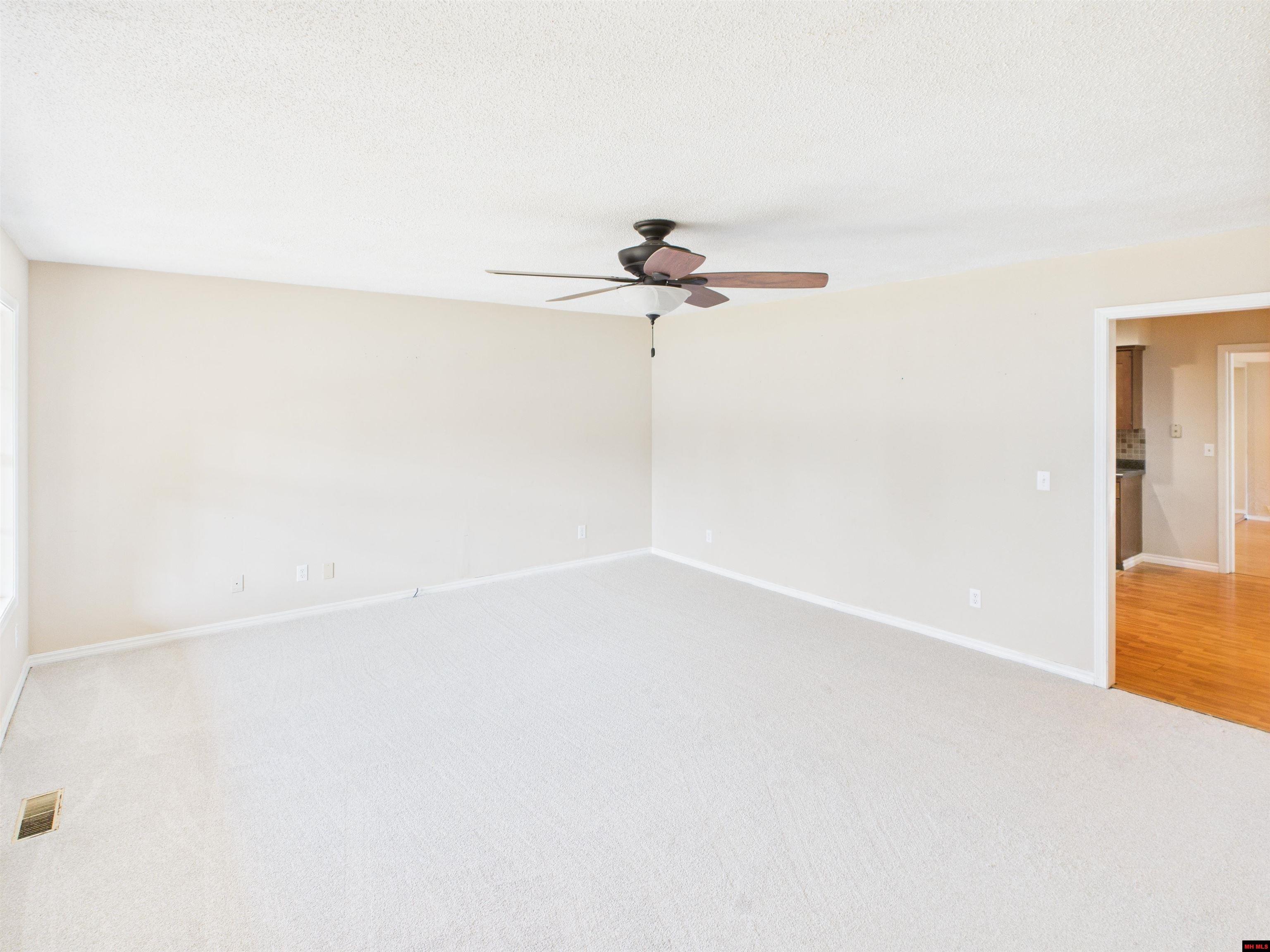 1138 MEADOWCREST DRIVE Mountain Home, AR 72653