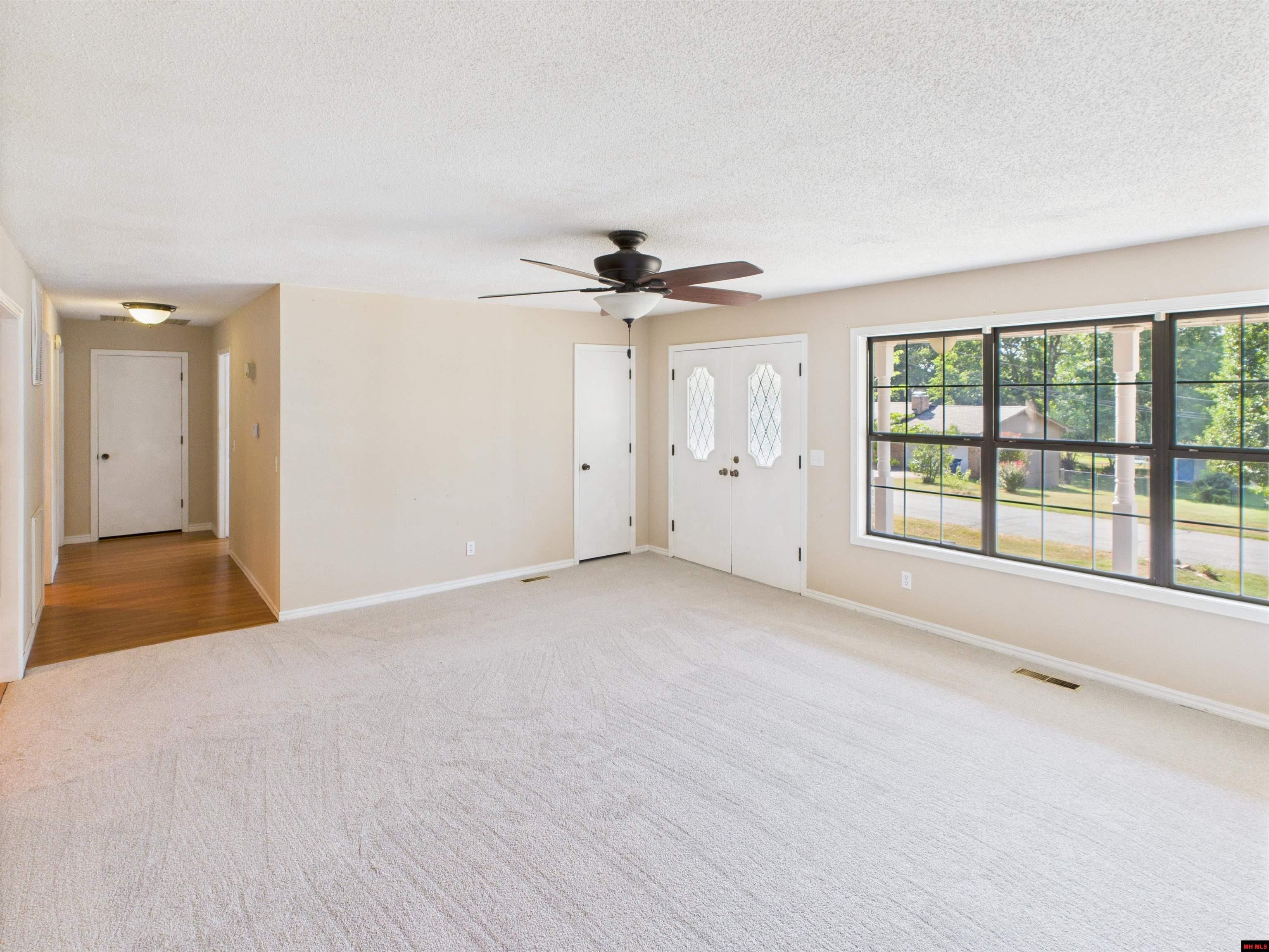 1138 MEADOWCREST DRIVE Mountain Home, AR 72653