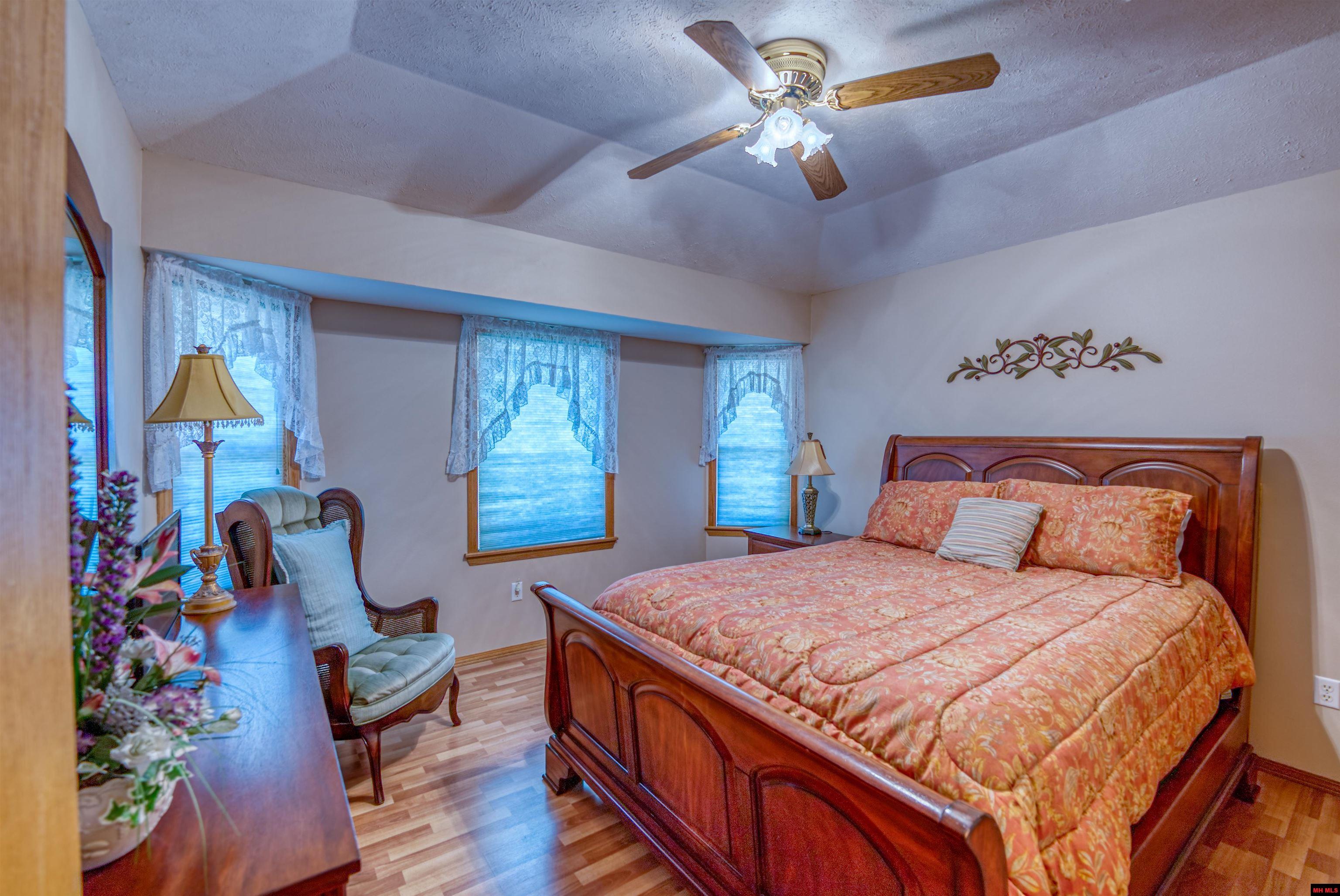 654 MALLARD POINT ROAD Mountain Home, AR